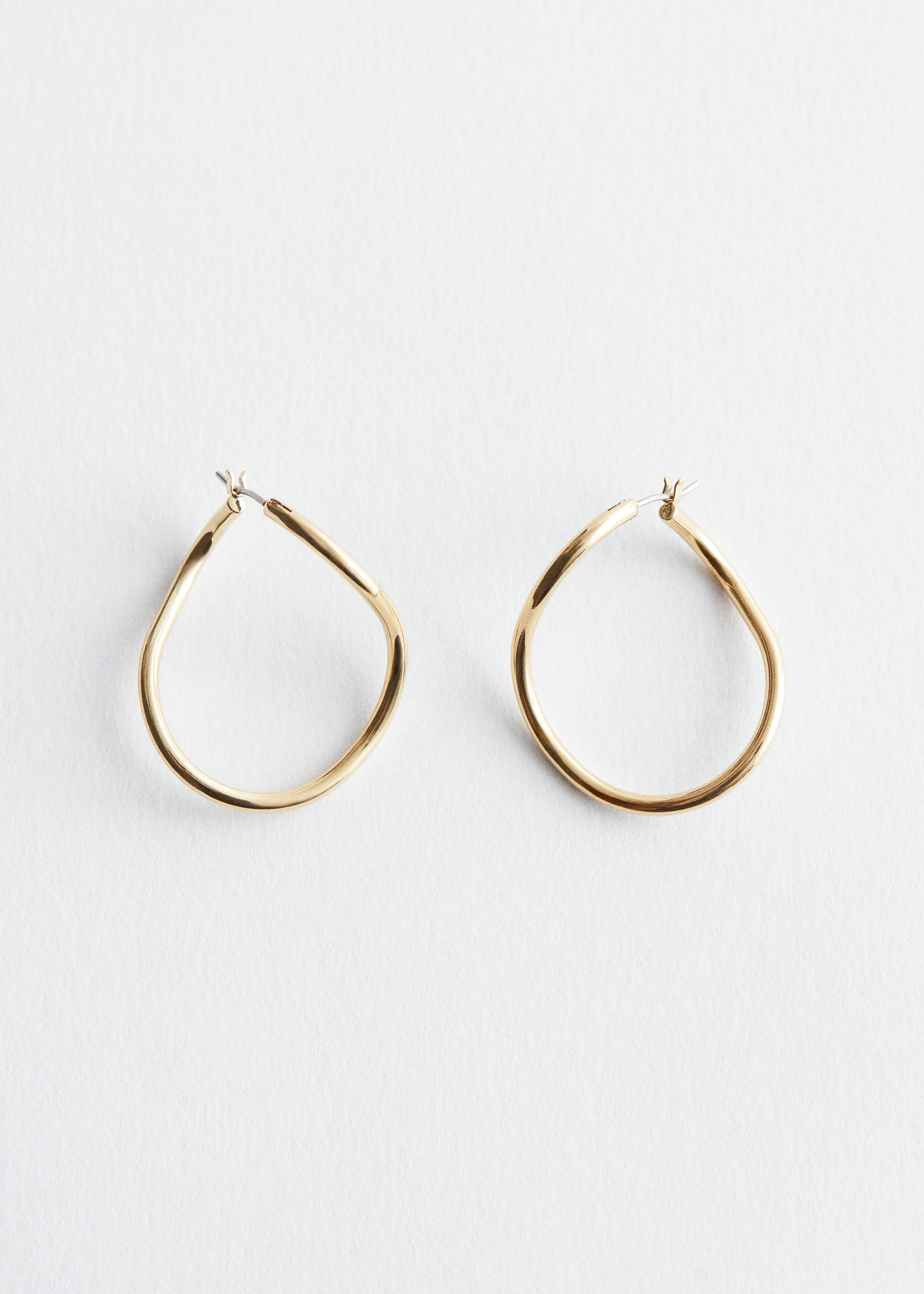 Delicate Hoop Earrings - Silver - Still Life