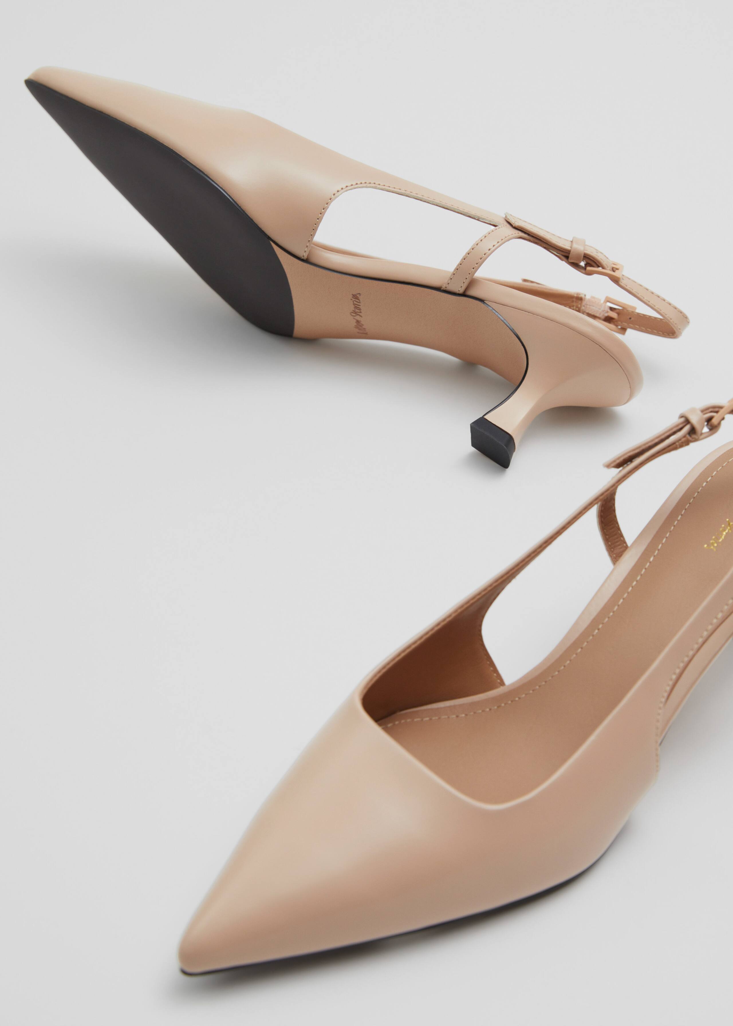 Slingbacks i läder – Svart – stilleben