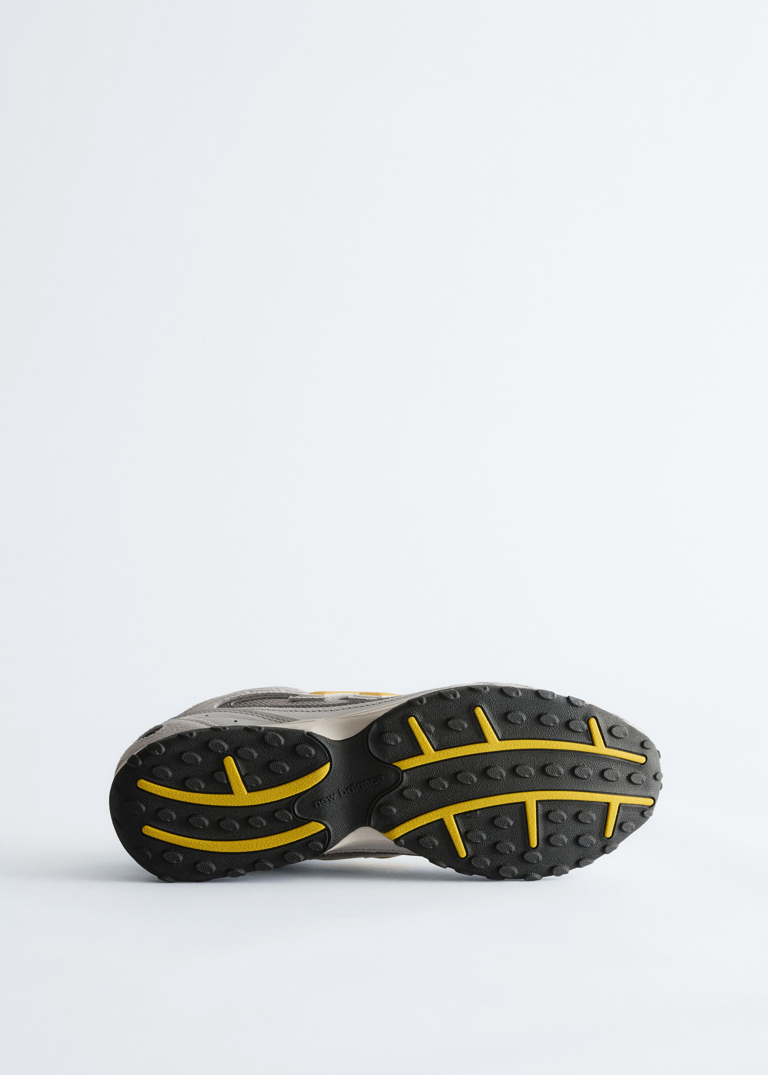 Image of New Balance 204L Sneakers