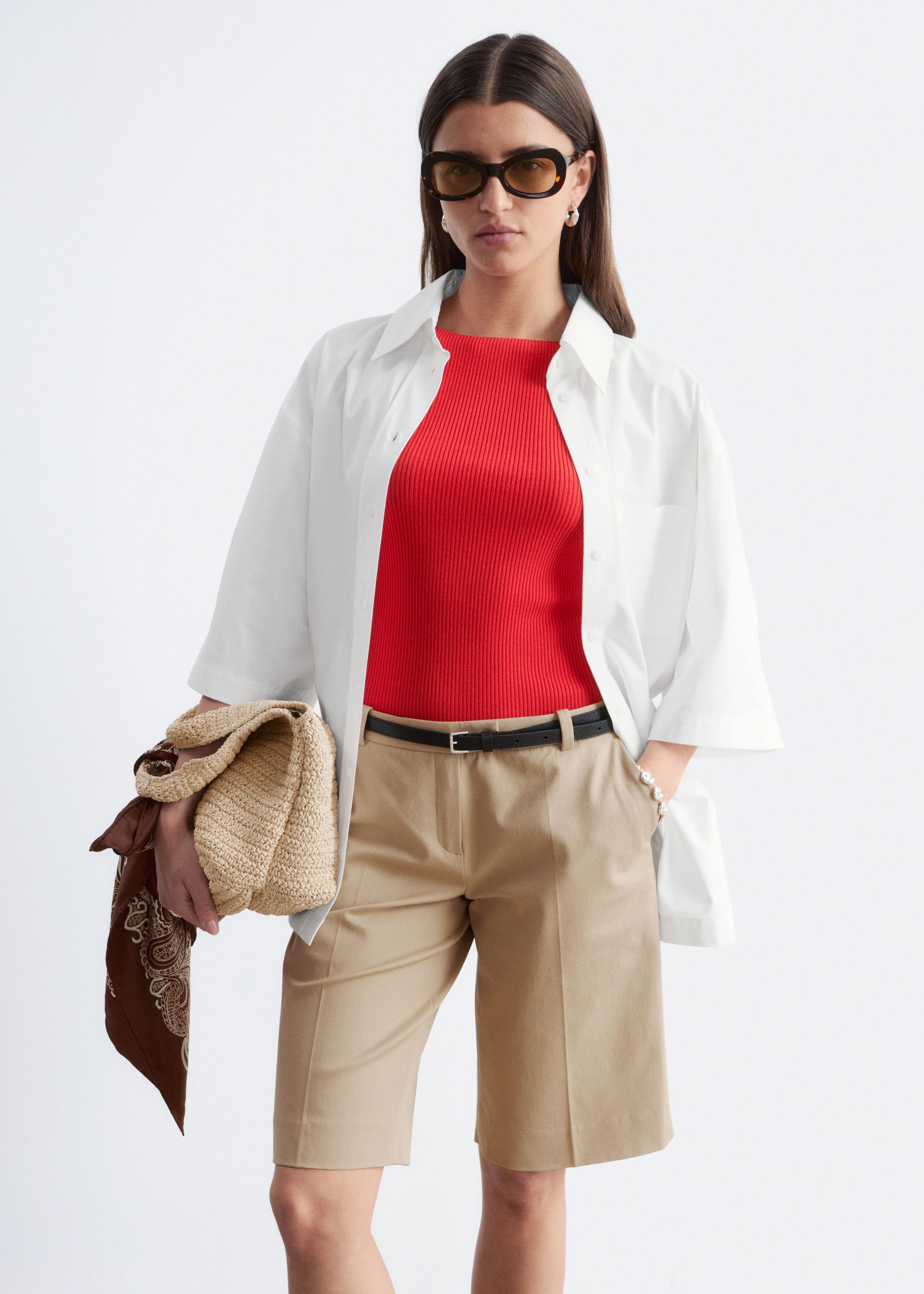 Tailored Knee-Length Shorts - Beige - Lookbook