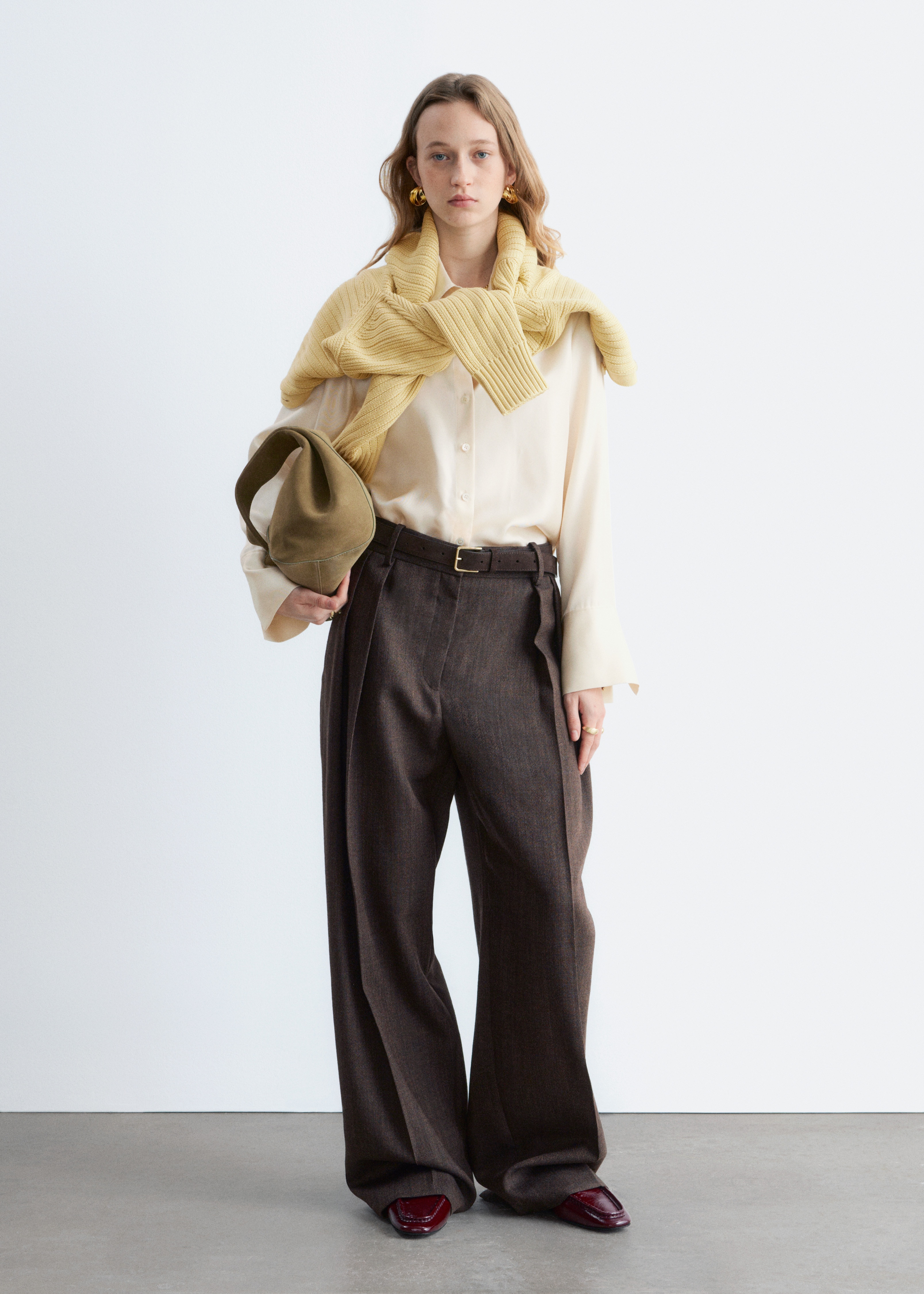 Wollen broek met persvouwen