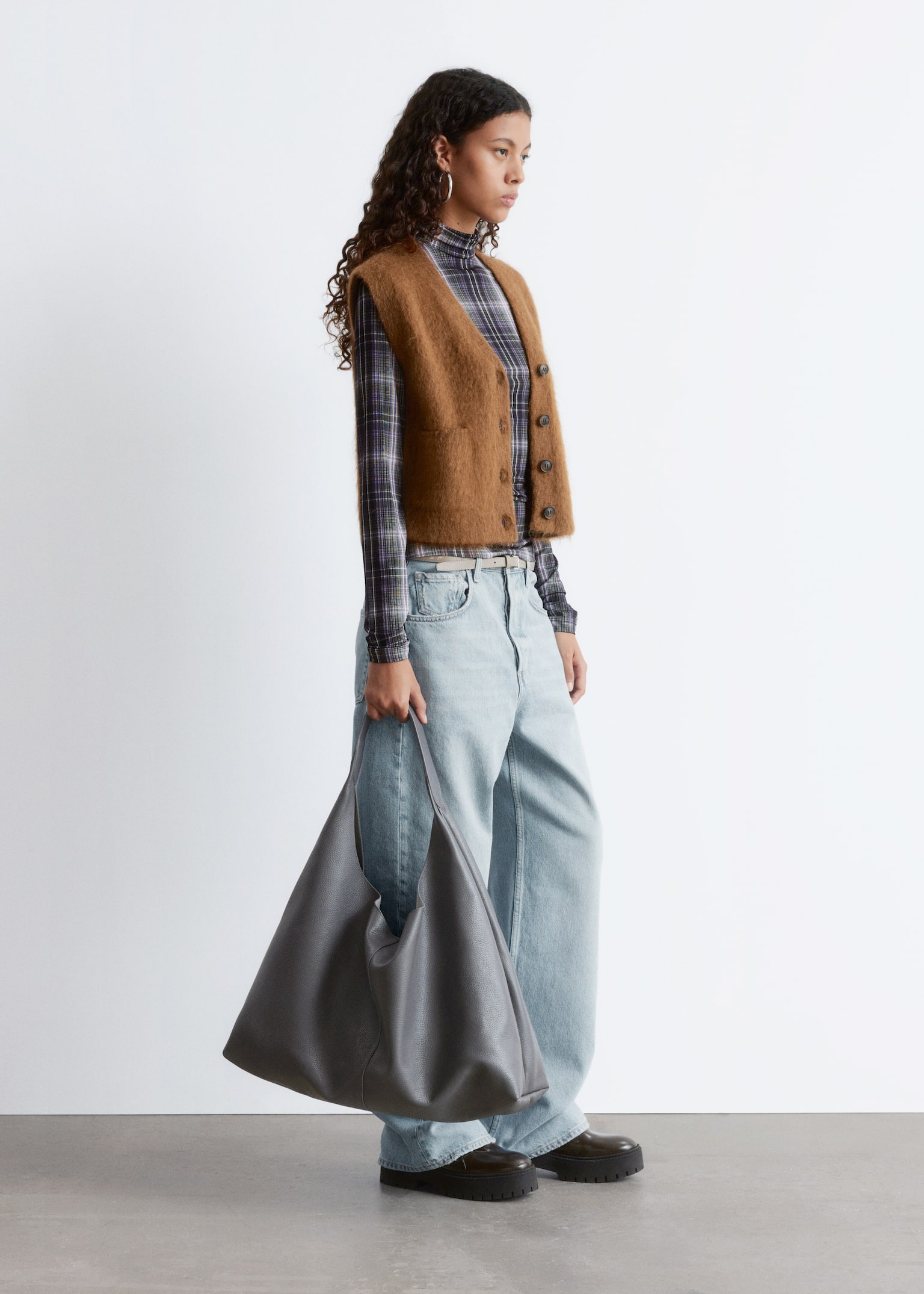 Brushed Knitted Vest - Brown/Grey/Green Stripes - 5