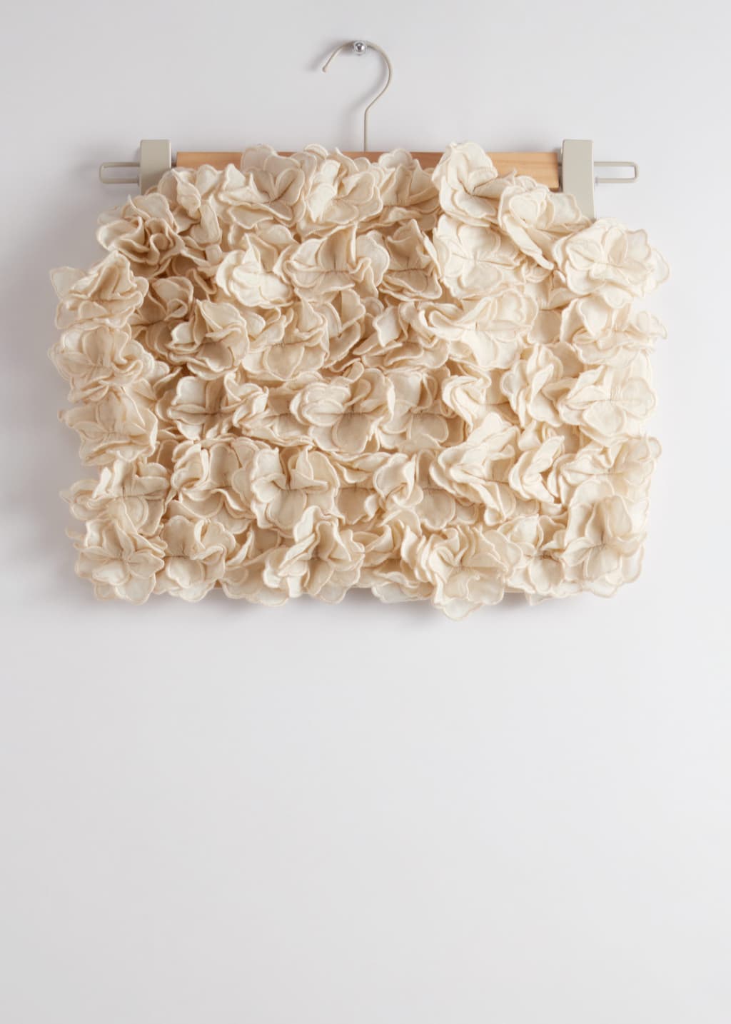 Top bustier con apliques florales