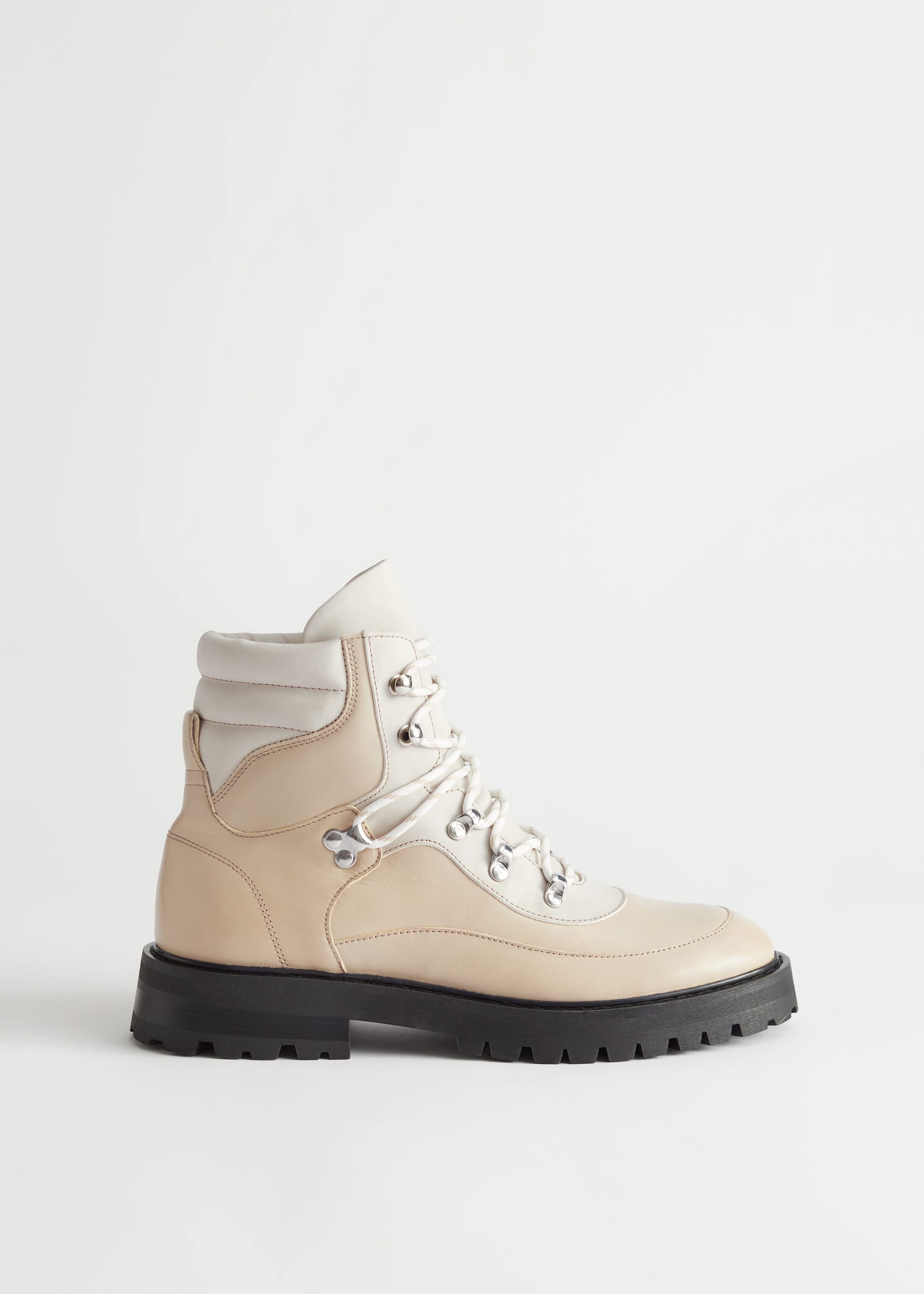 Leather LaceUp Hiking Boots - Black - Bodegón