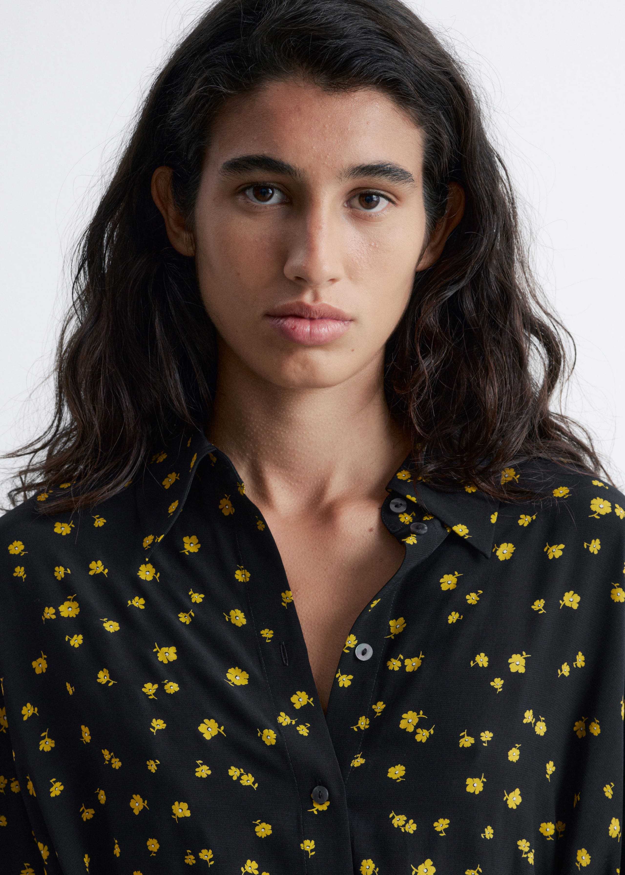 Image of Vestido camisero midi con detalle de lazo