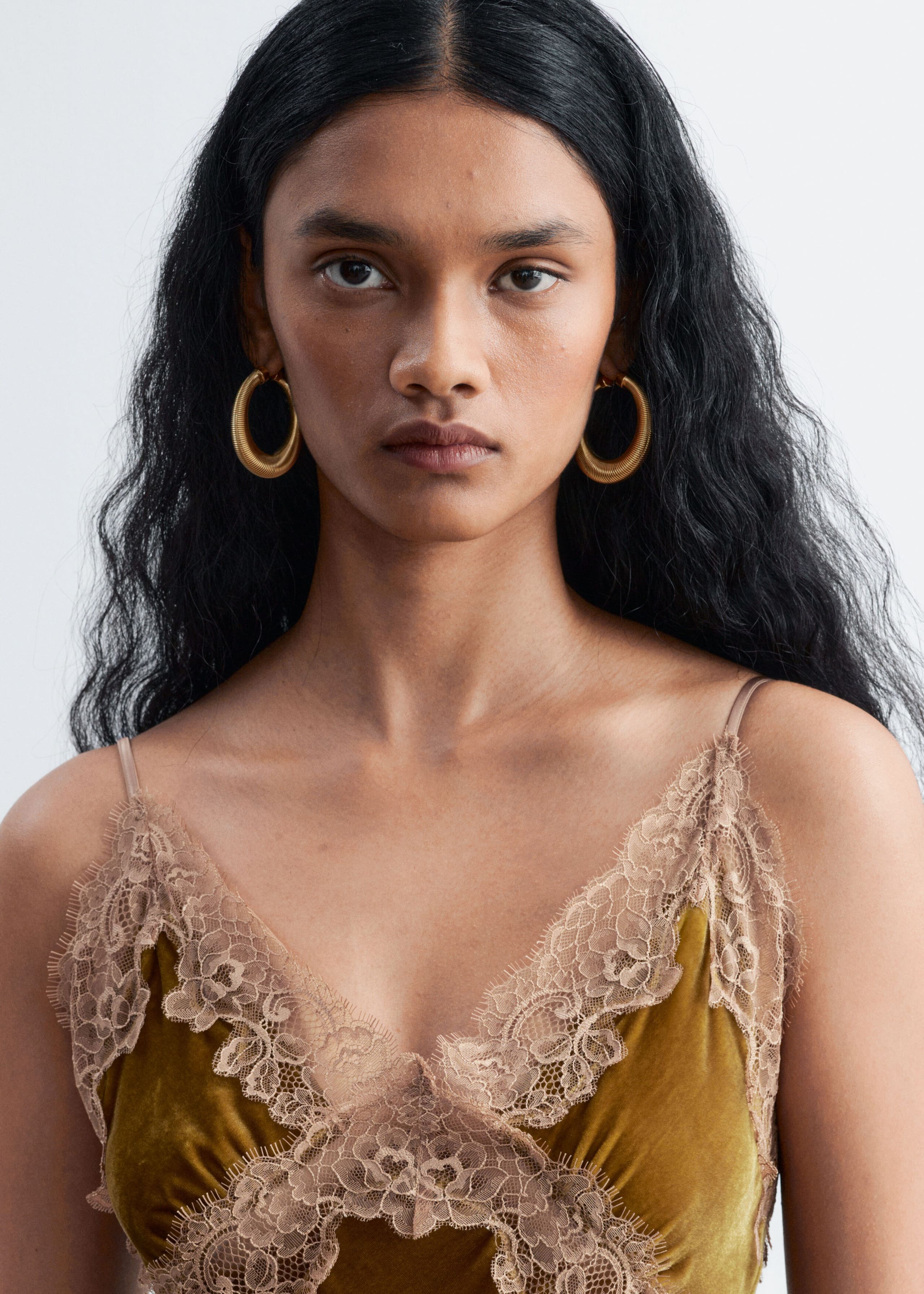 Coil Hoop Earrings - Gold - Still Life
