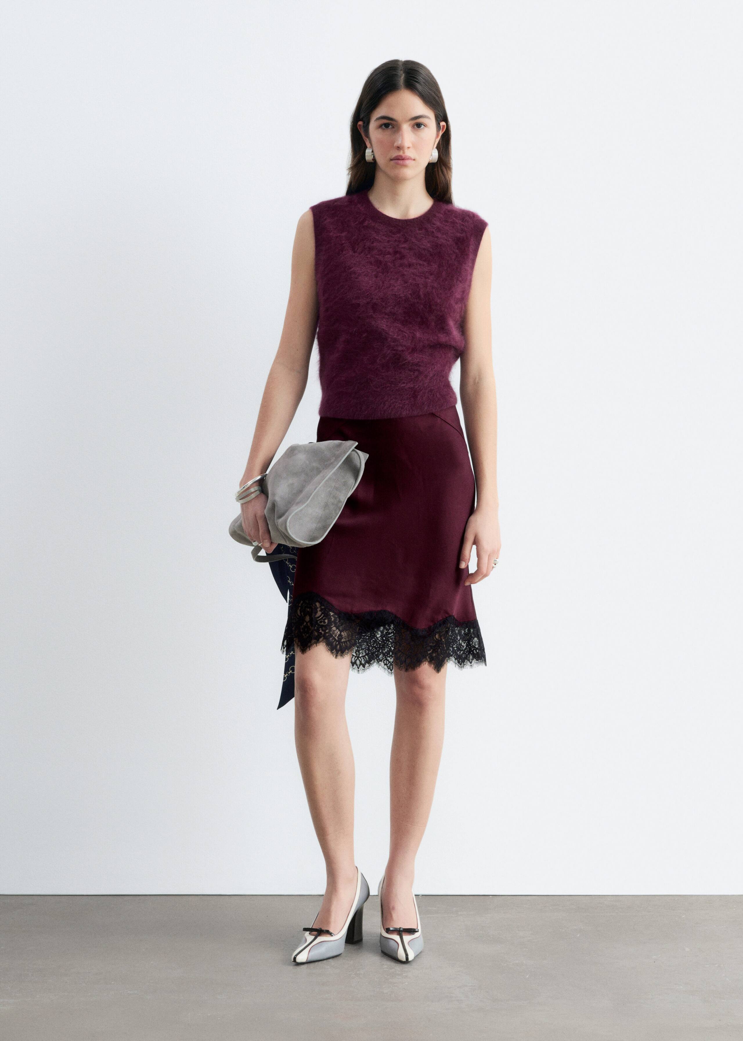 Brushed Cashmere Vest - Dark Red - Still Life