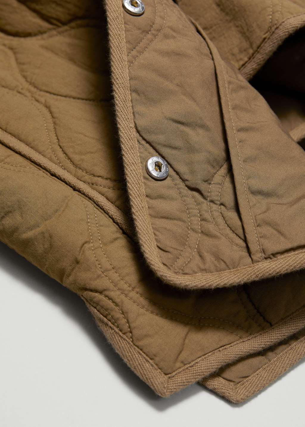 Quilted Extended-Shoulder Jacket - {{variantName}} - Descriptive Detail