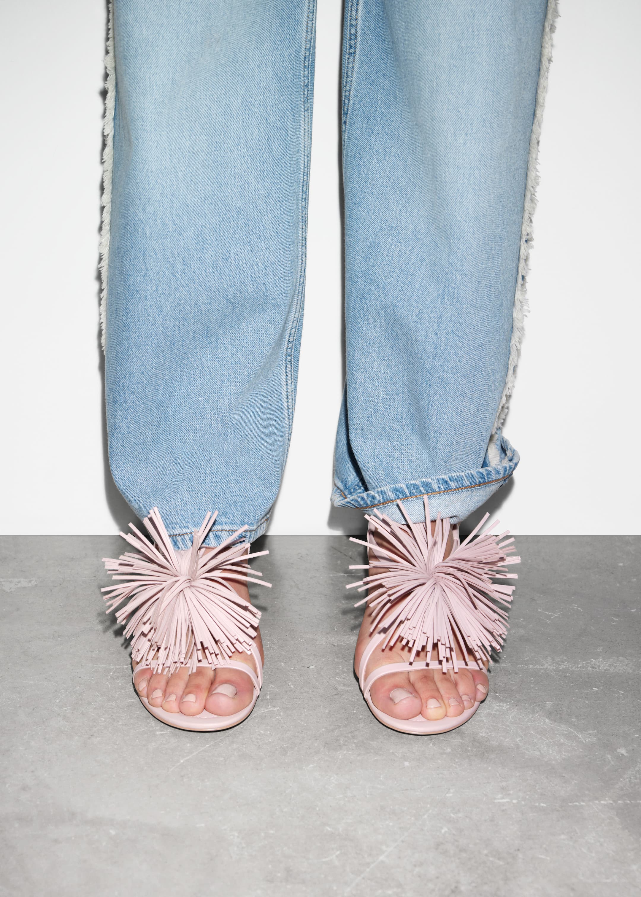 Ver imagen más grande: Sandalias de piel con flecos - Rosa - MUJER | H&M ES 2