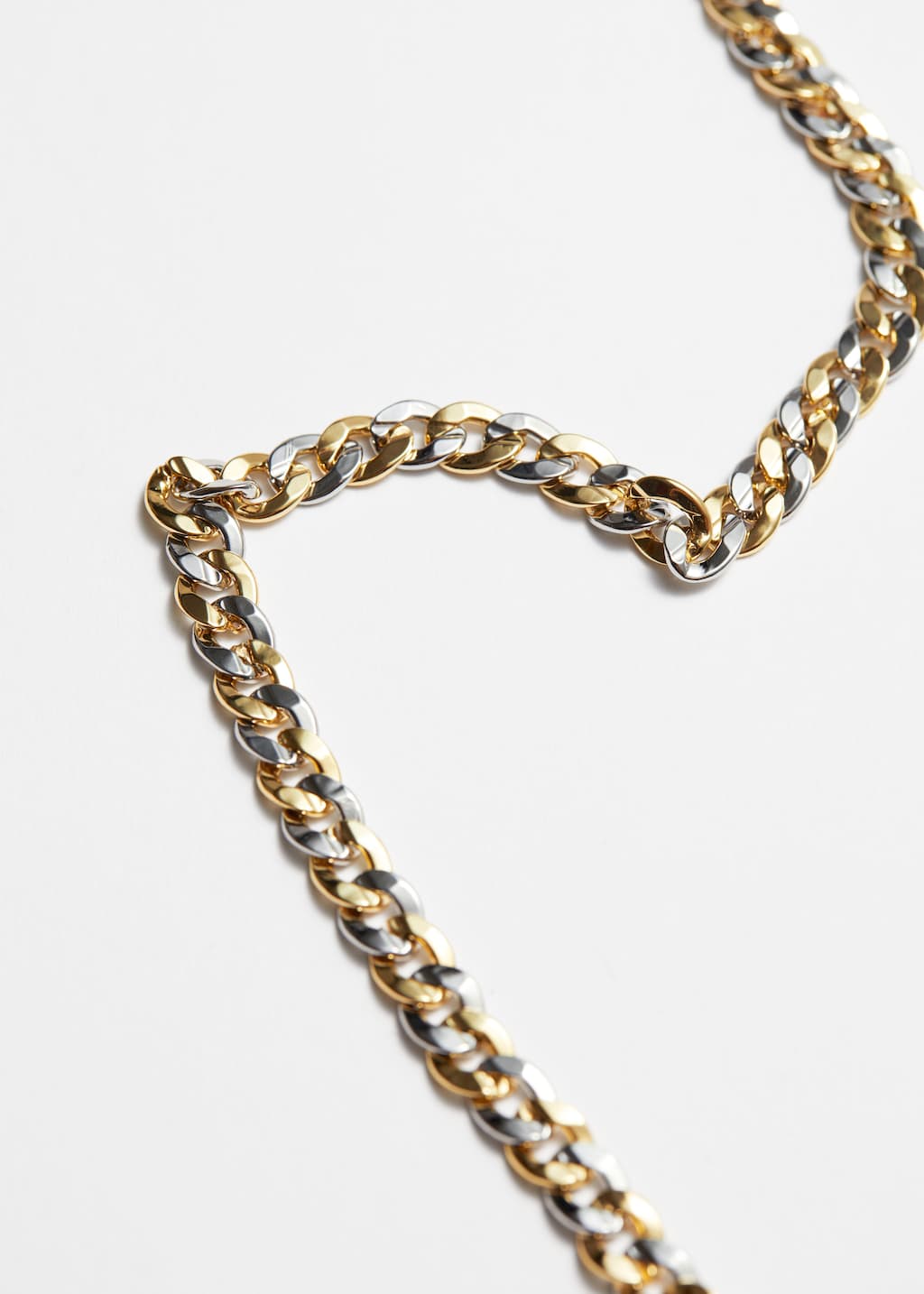 Collana di colore oro e argento - {{variantName}} - Descrizione dettagliata