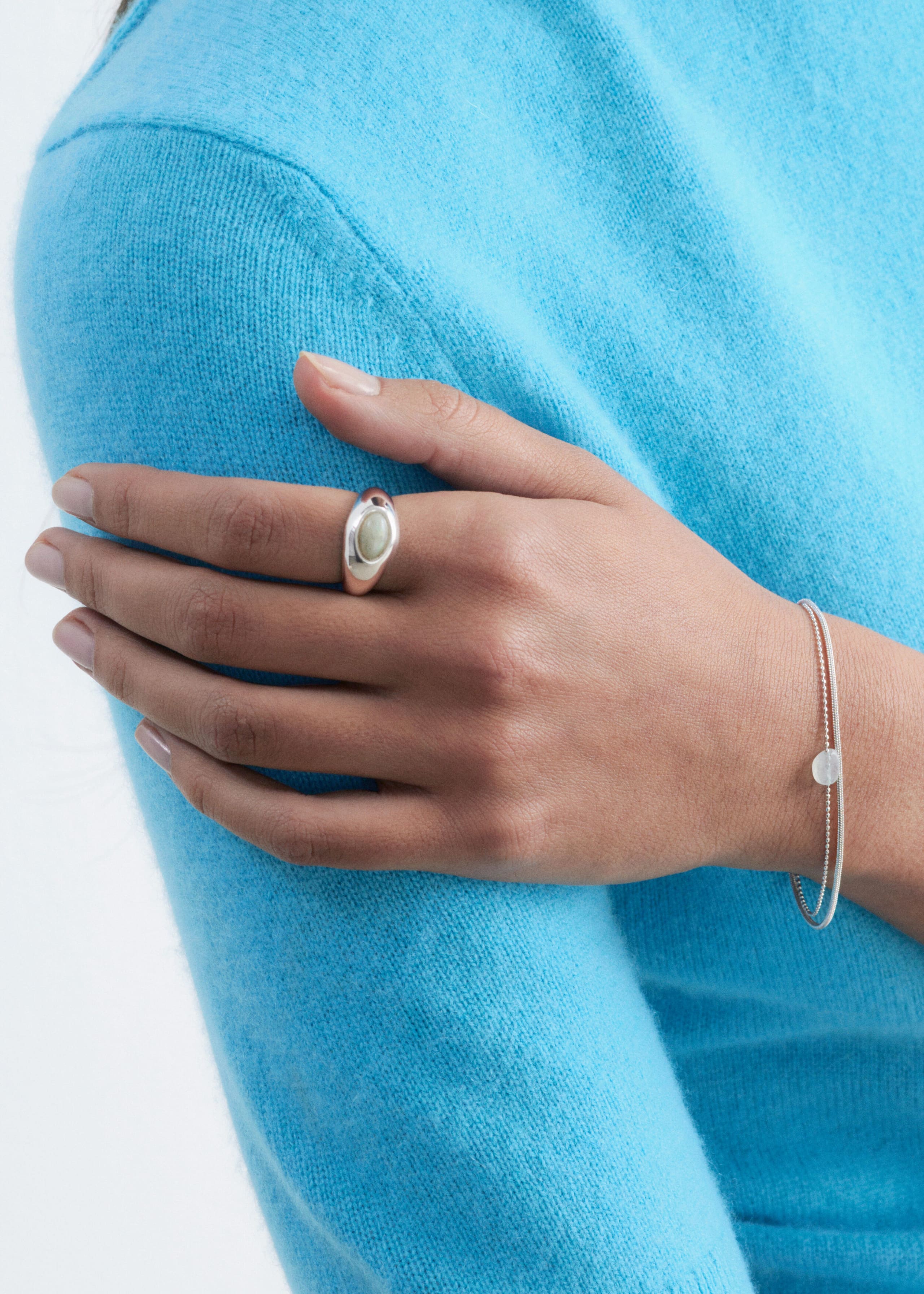 Ring mit Labradorit-Stein - Silber - Stillleben