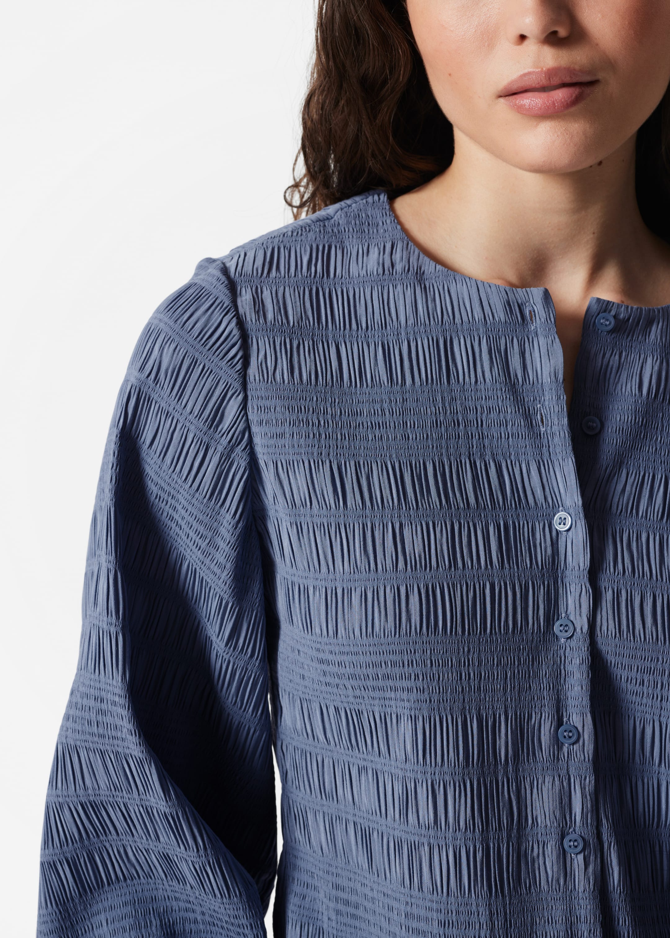 Größeres Bild ansehen: Gesmoktes Oberteil mit Ballonärmeln - Taubenblau - Ladies | H&M DE 3