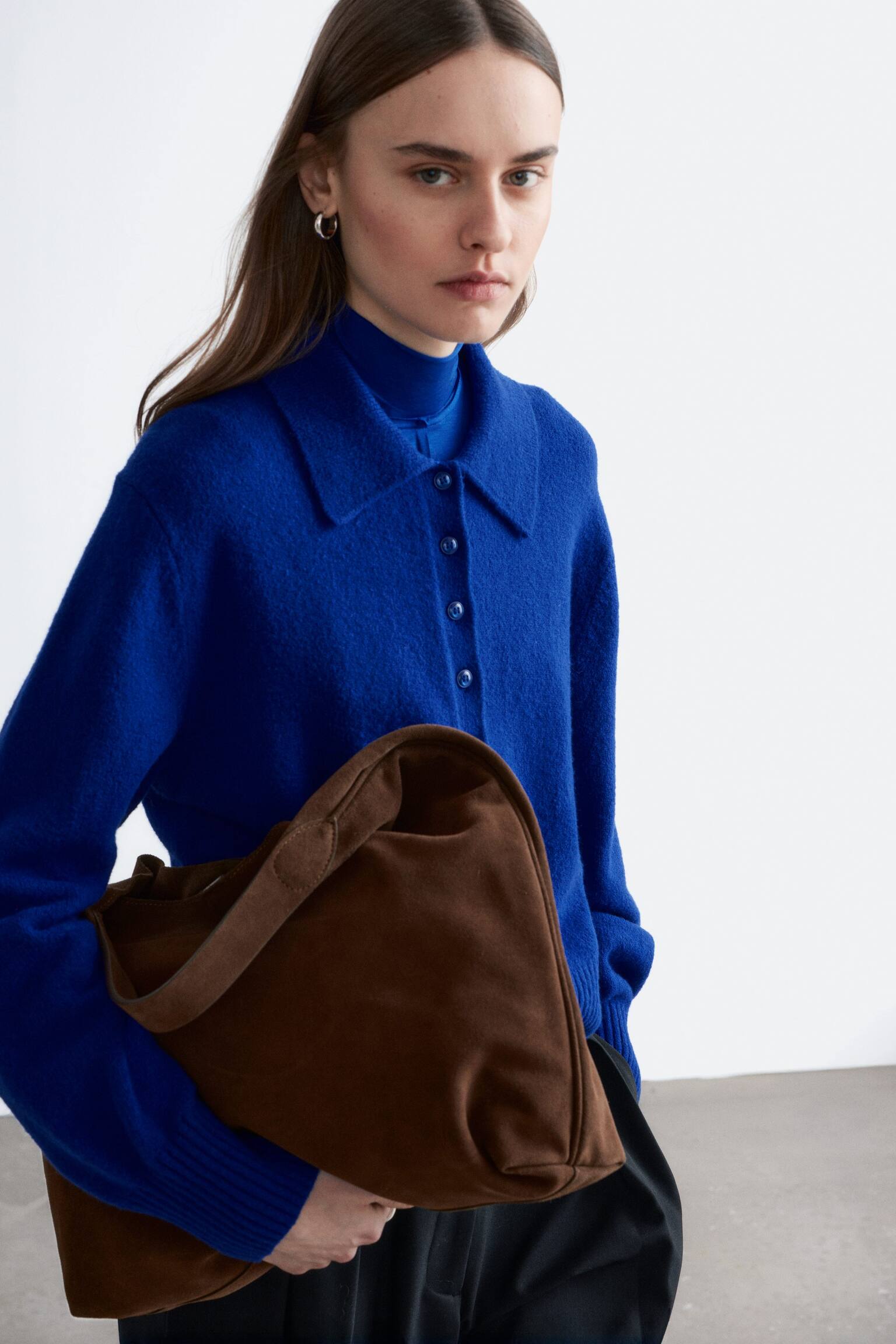 Strickjacke mit Kragen - Leuchtendes Blau/Weiß - 6