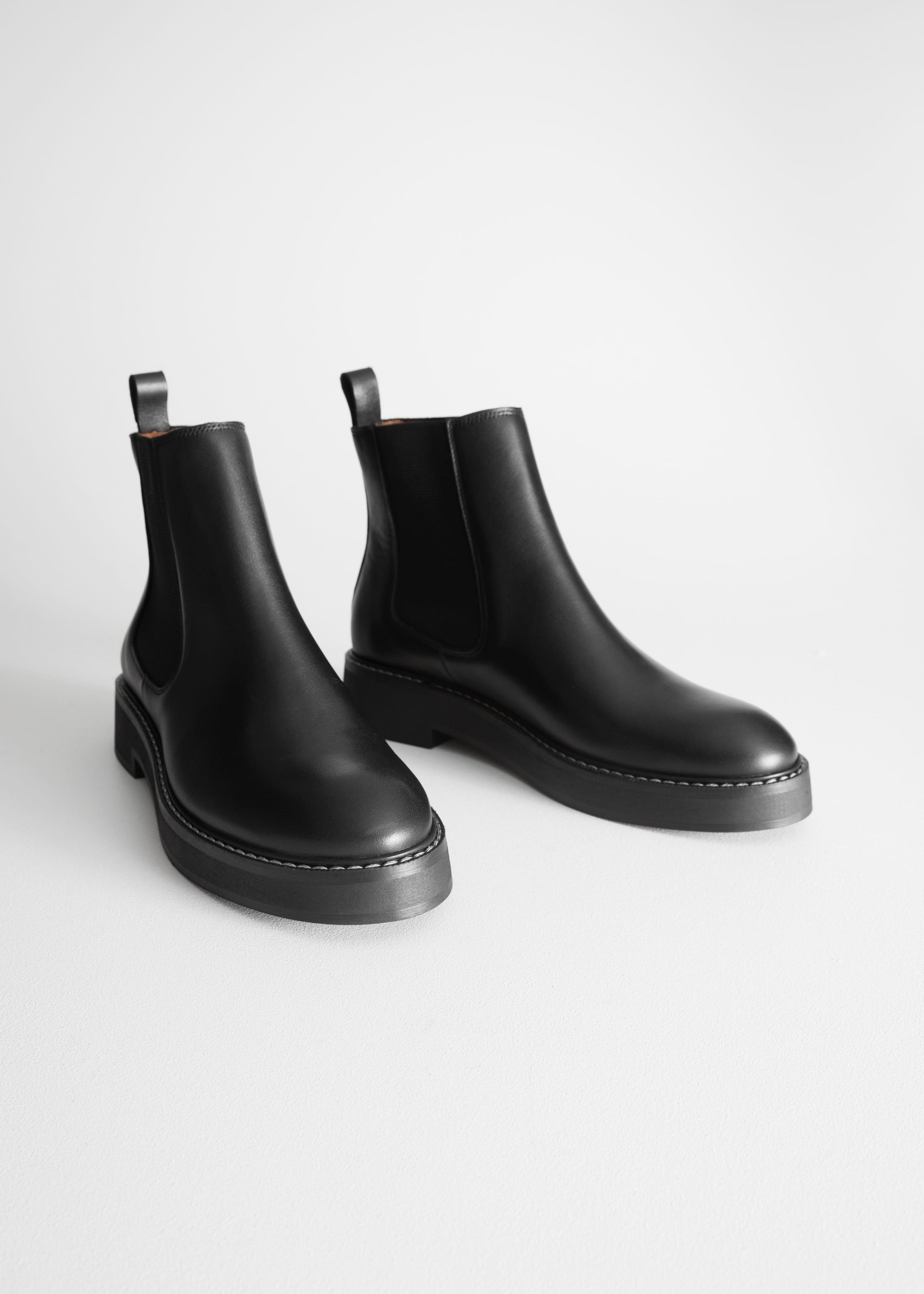 Leather Chelsea Boots - Black - Natura morta