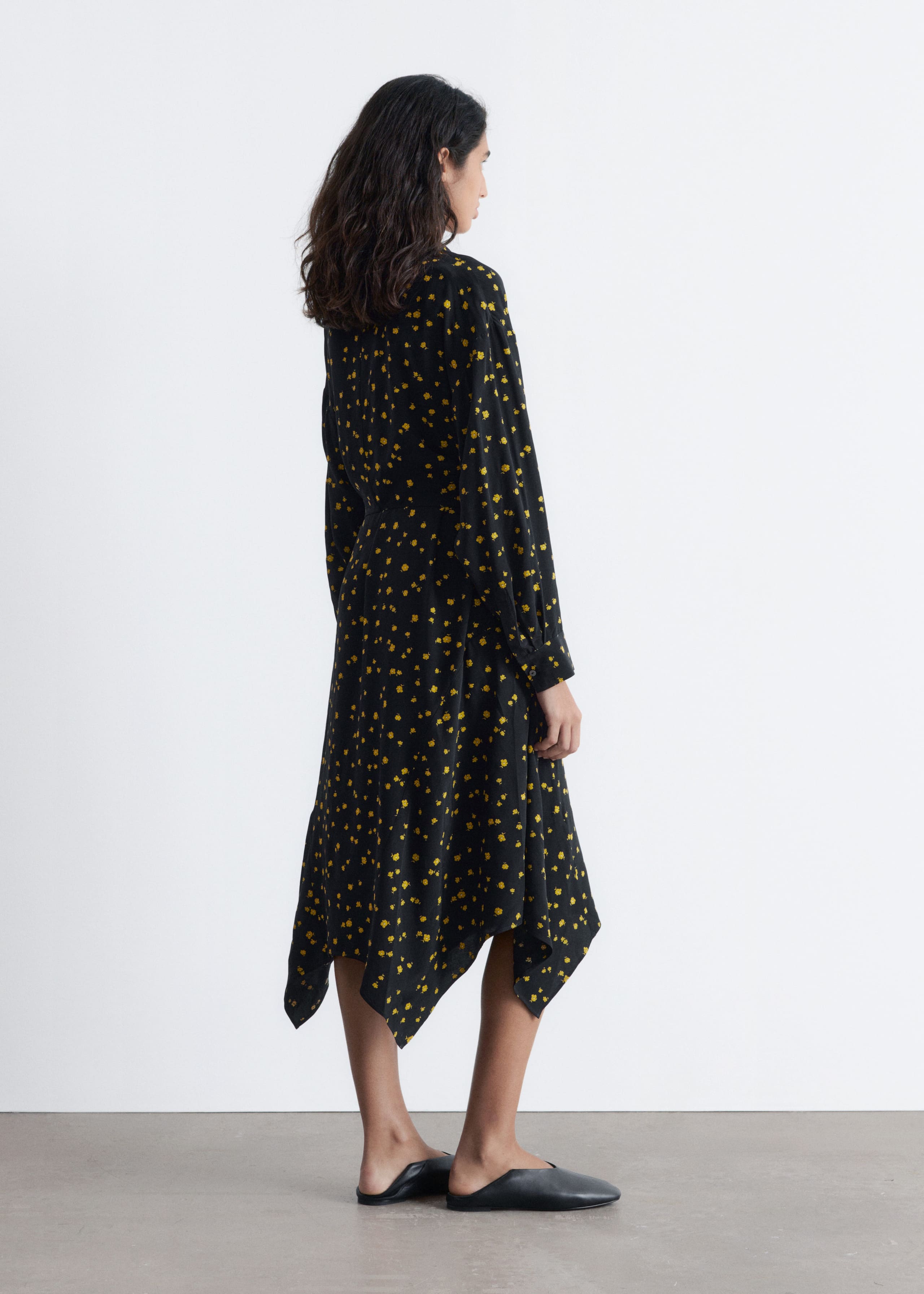 Image of Vestido camisero midi con detalle de lazo