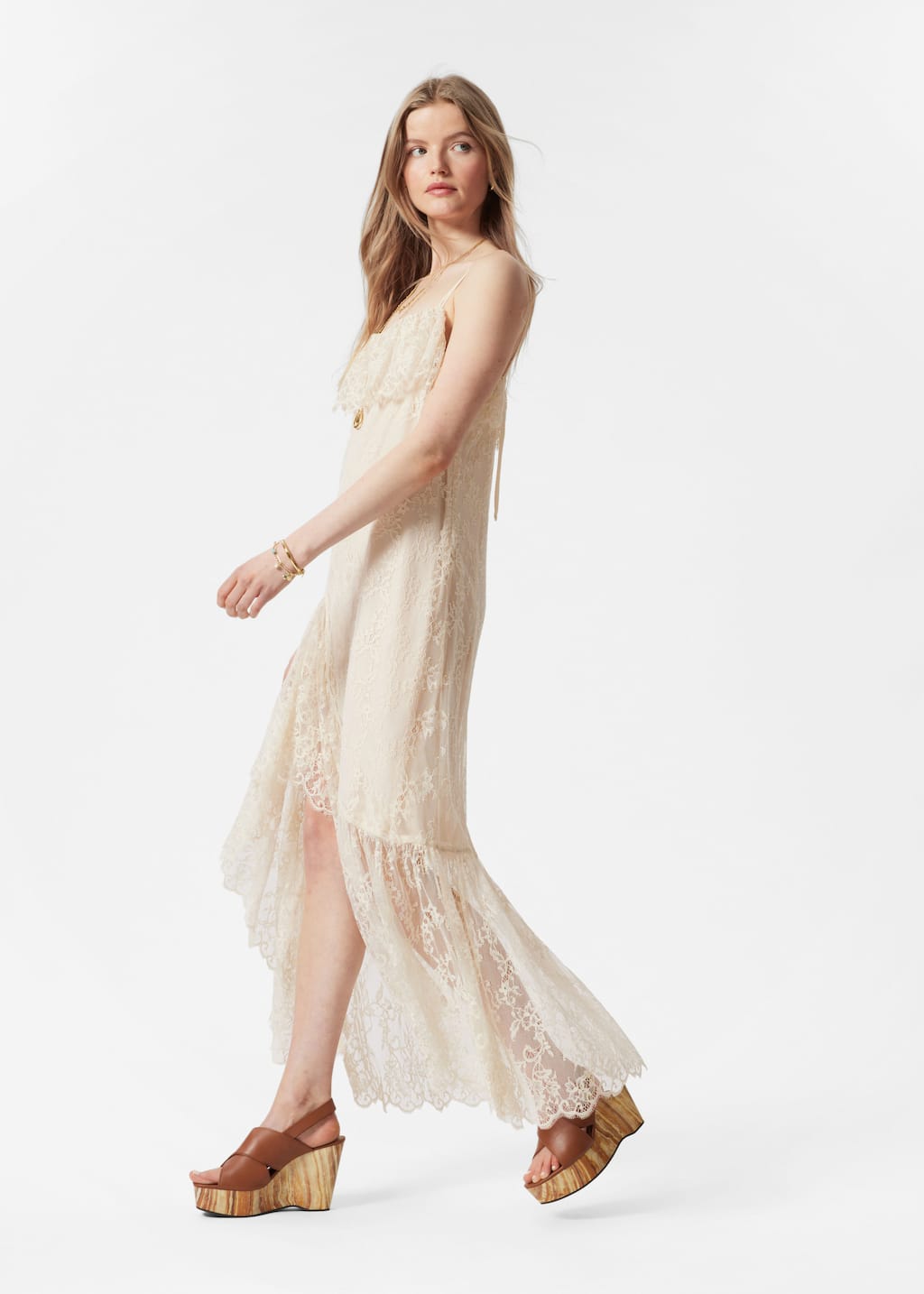 Vestido midi de encaje con volantes - Blanco - Lookbook