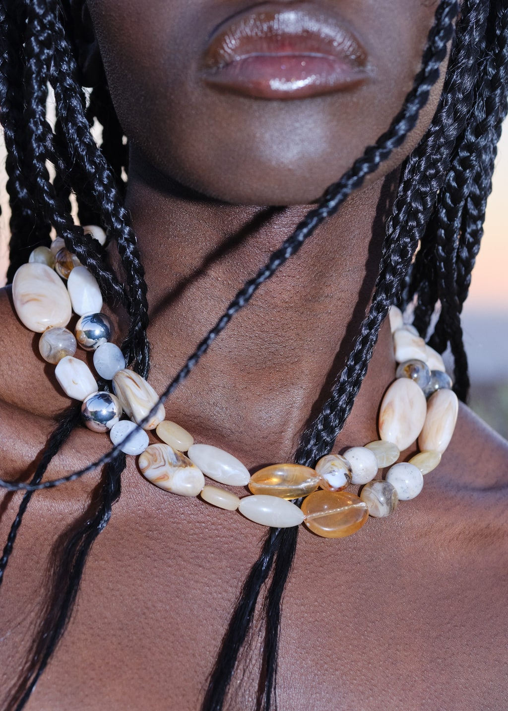Image of Collana con pietre irregolari