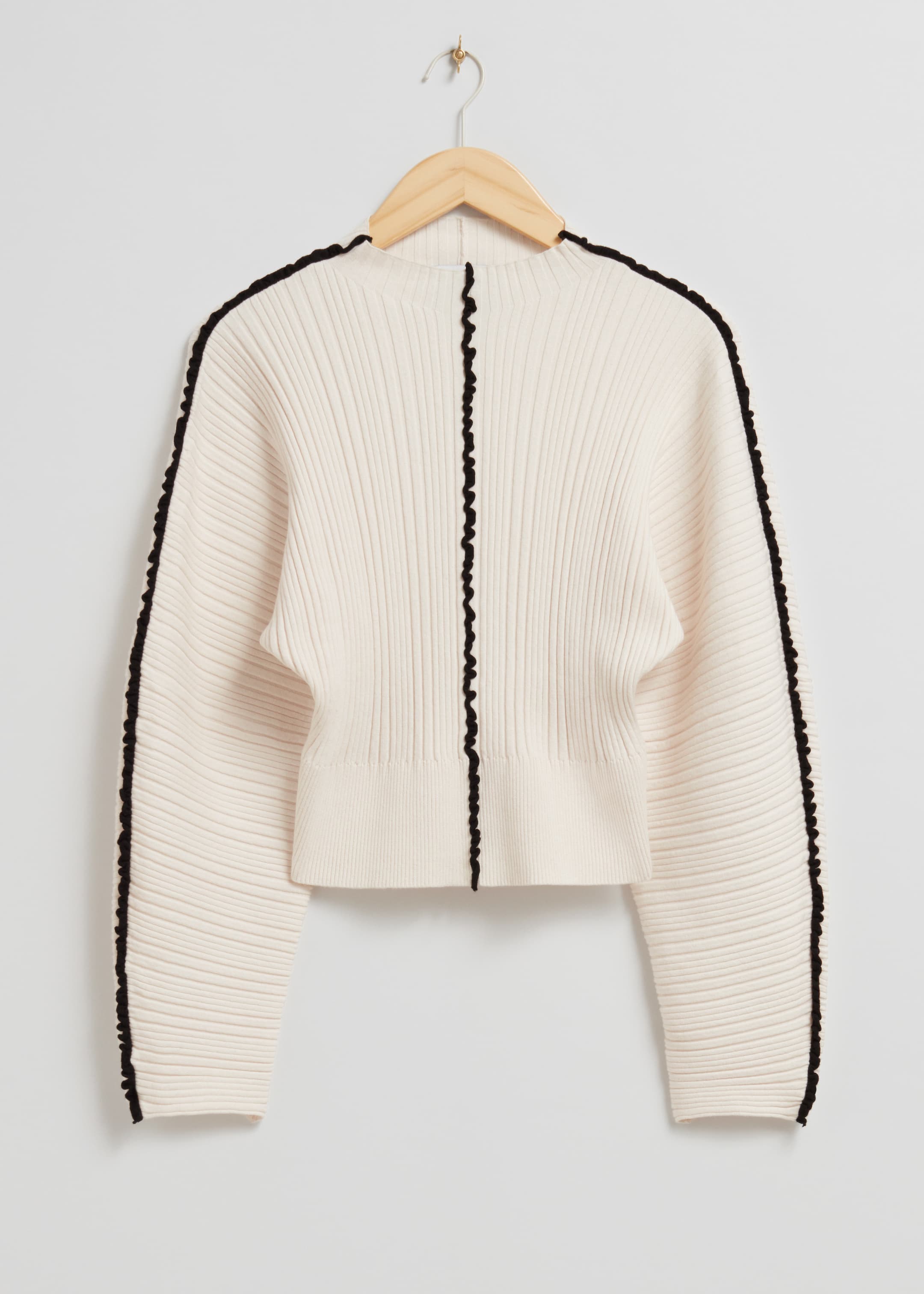 Vis større bilde: Ribbestrikket genser med volanger - Hvit - DAME | H&M NO 1