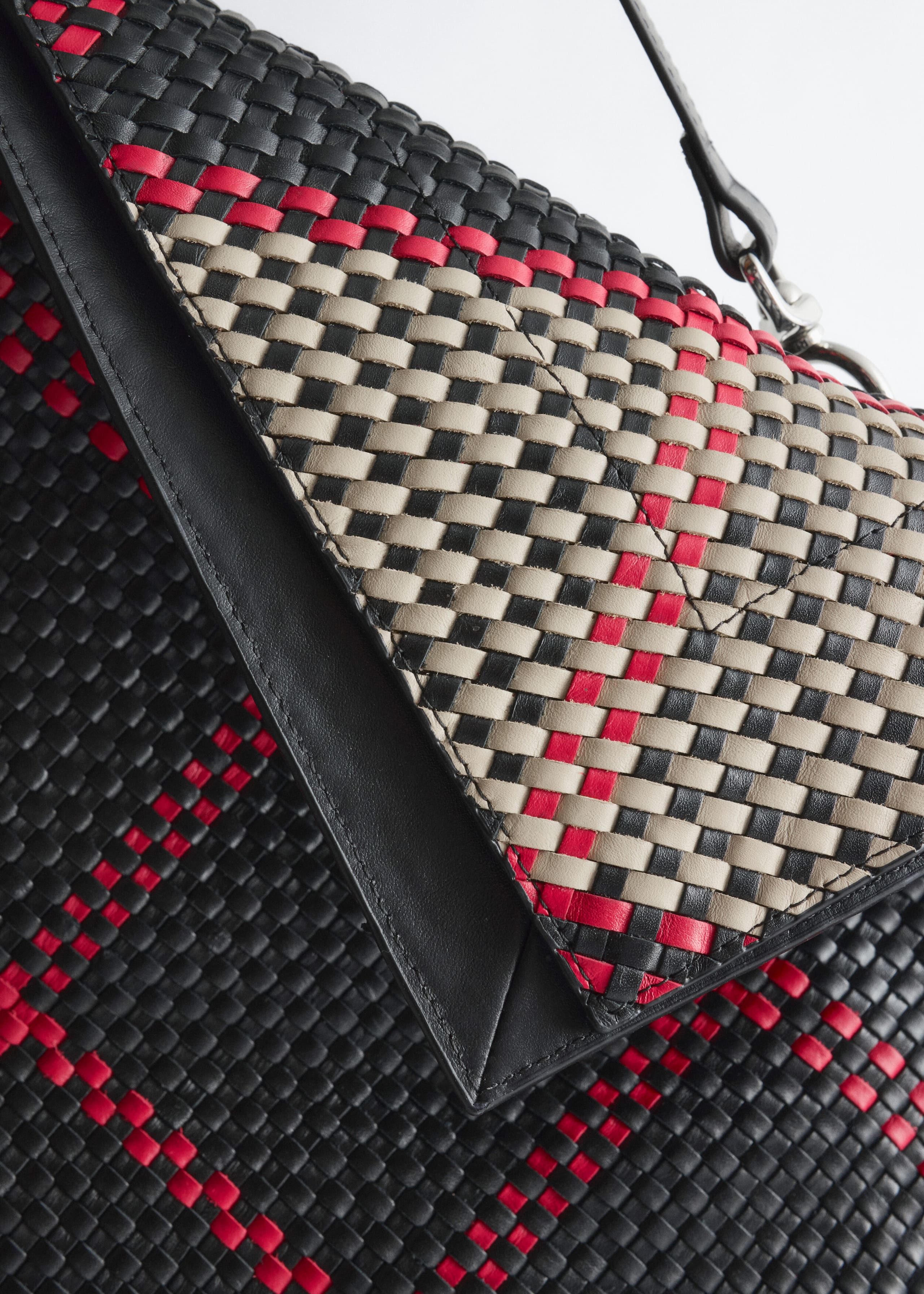 Braided Leather Shoulder Bag - Red/Beige/Black - Still Life