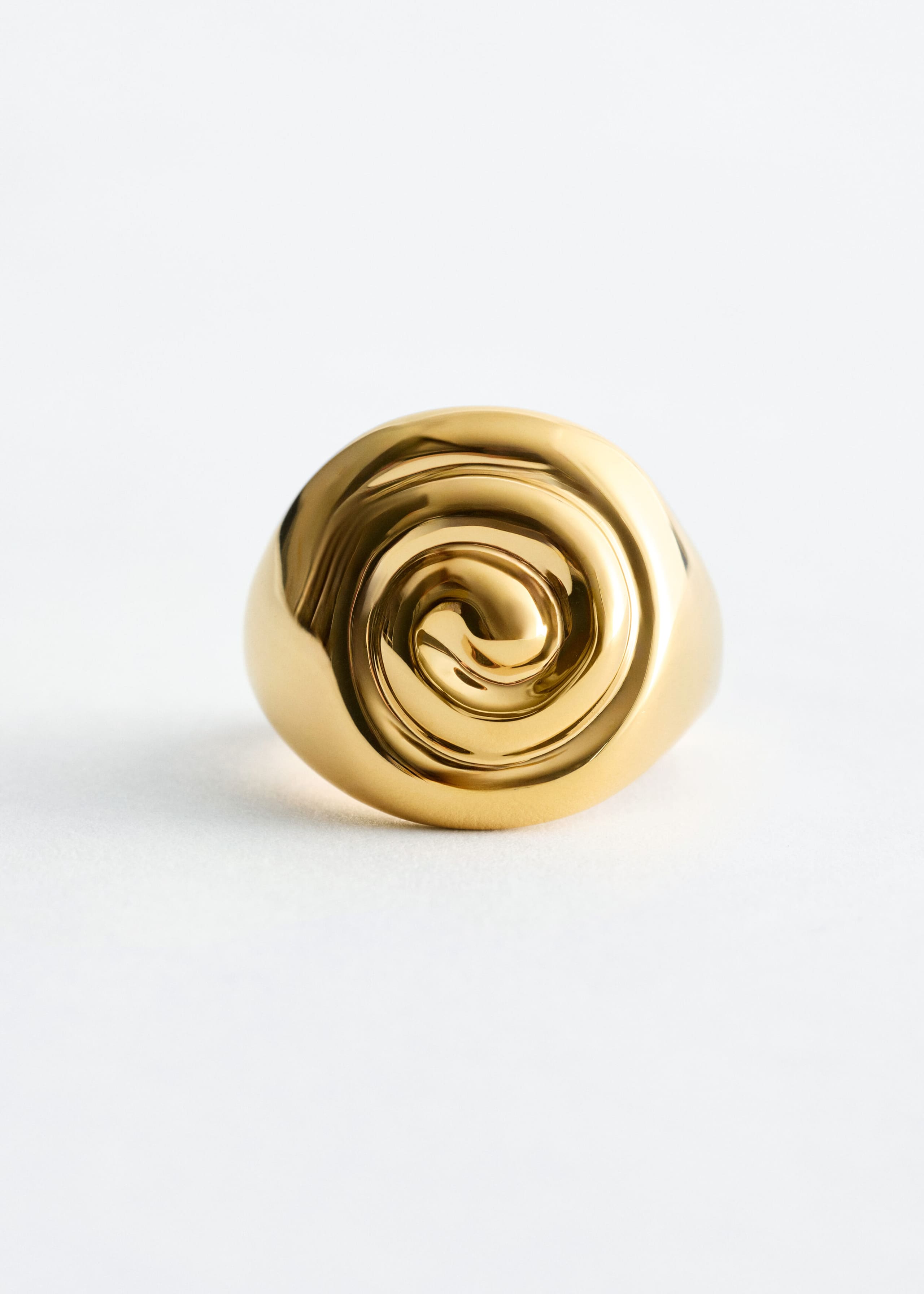 Shell Statement Ring - {{variantName}} - Descriptive Detail