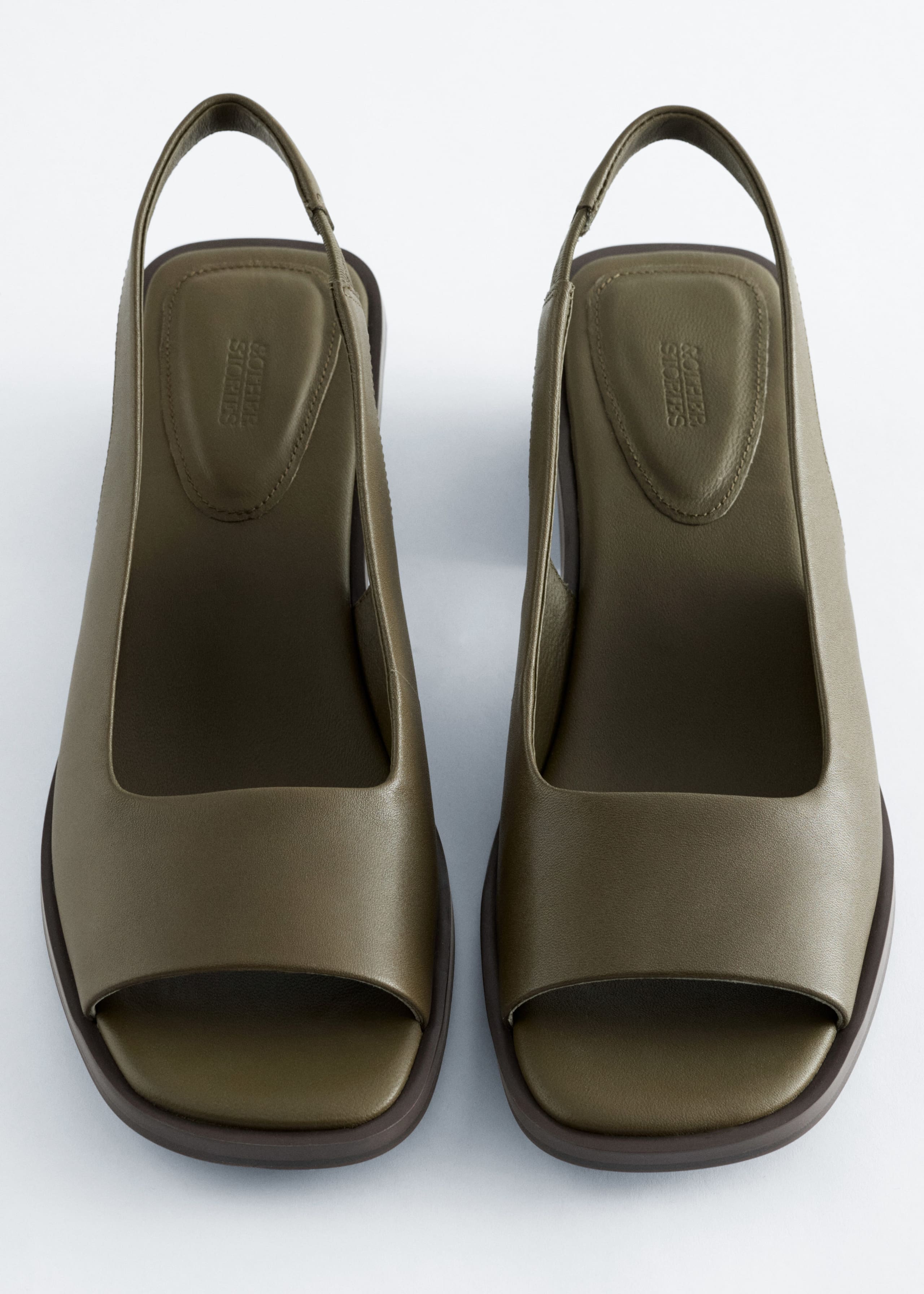 Image of Sandali slingback in nappa
