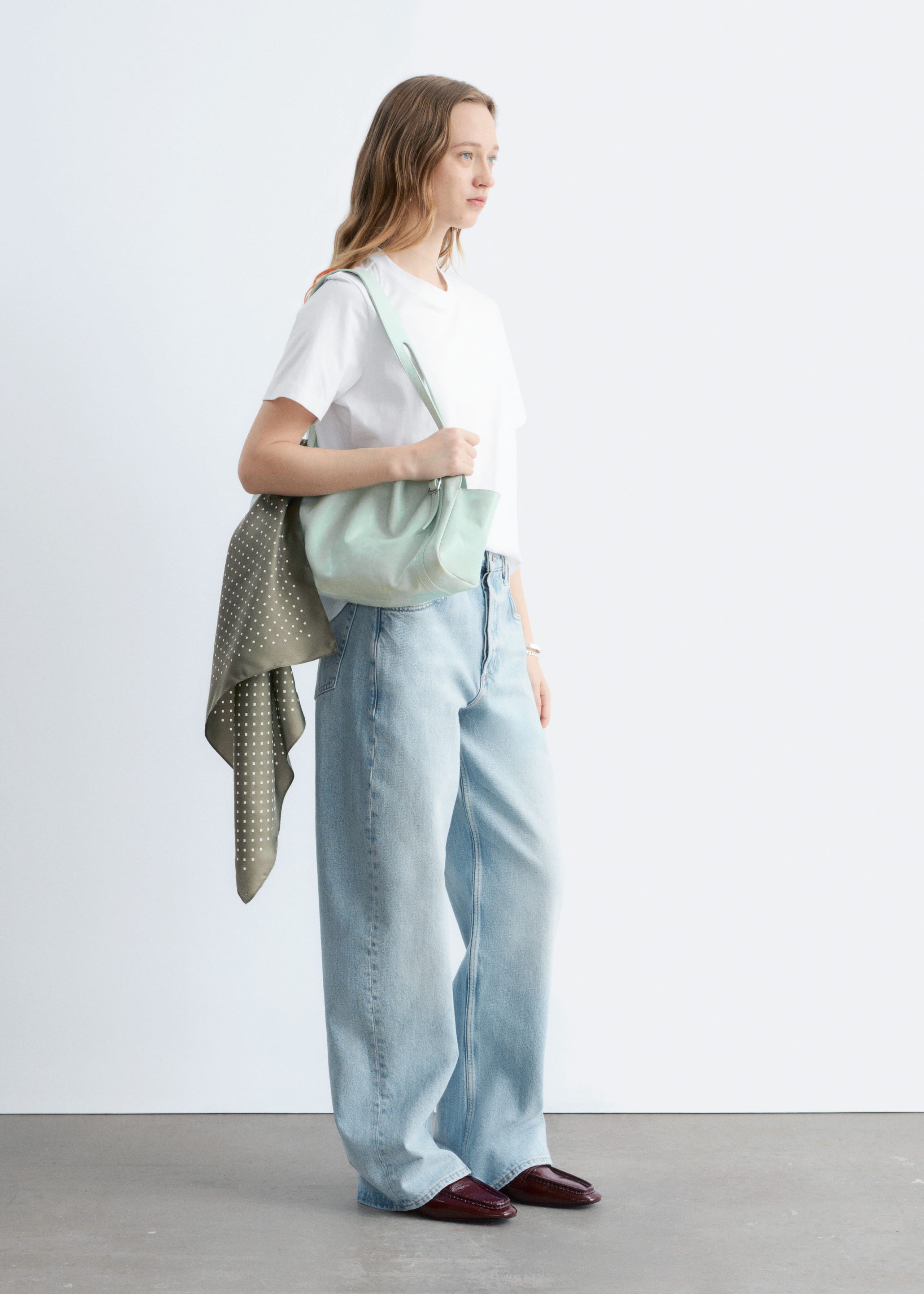 Relaxed Crewneck T-Shirt - Beige - Lookbook