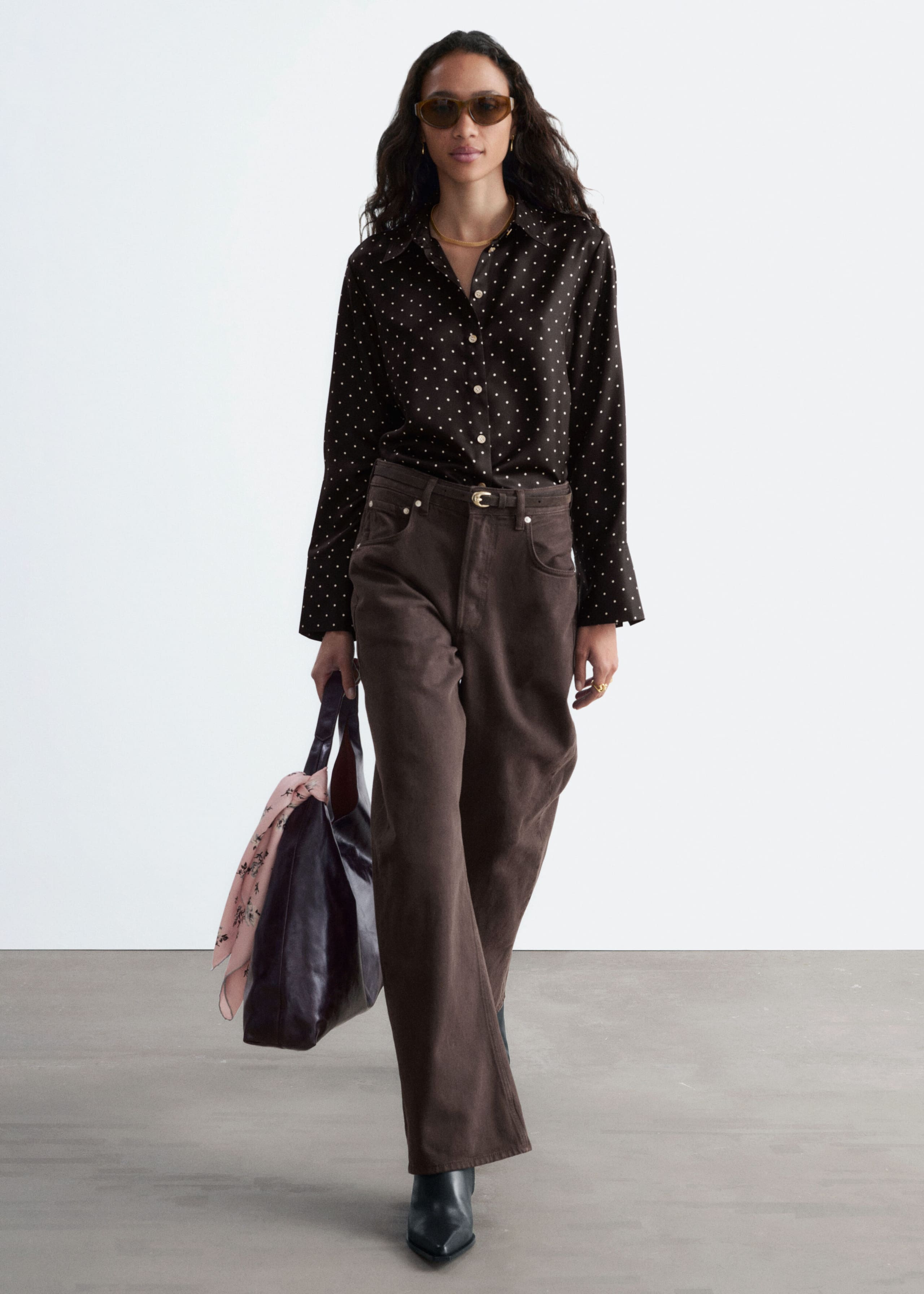 Relaxed Silk Shirt - Dark Blue - Lookbook