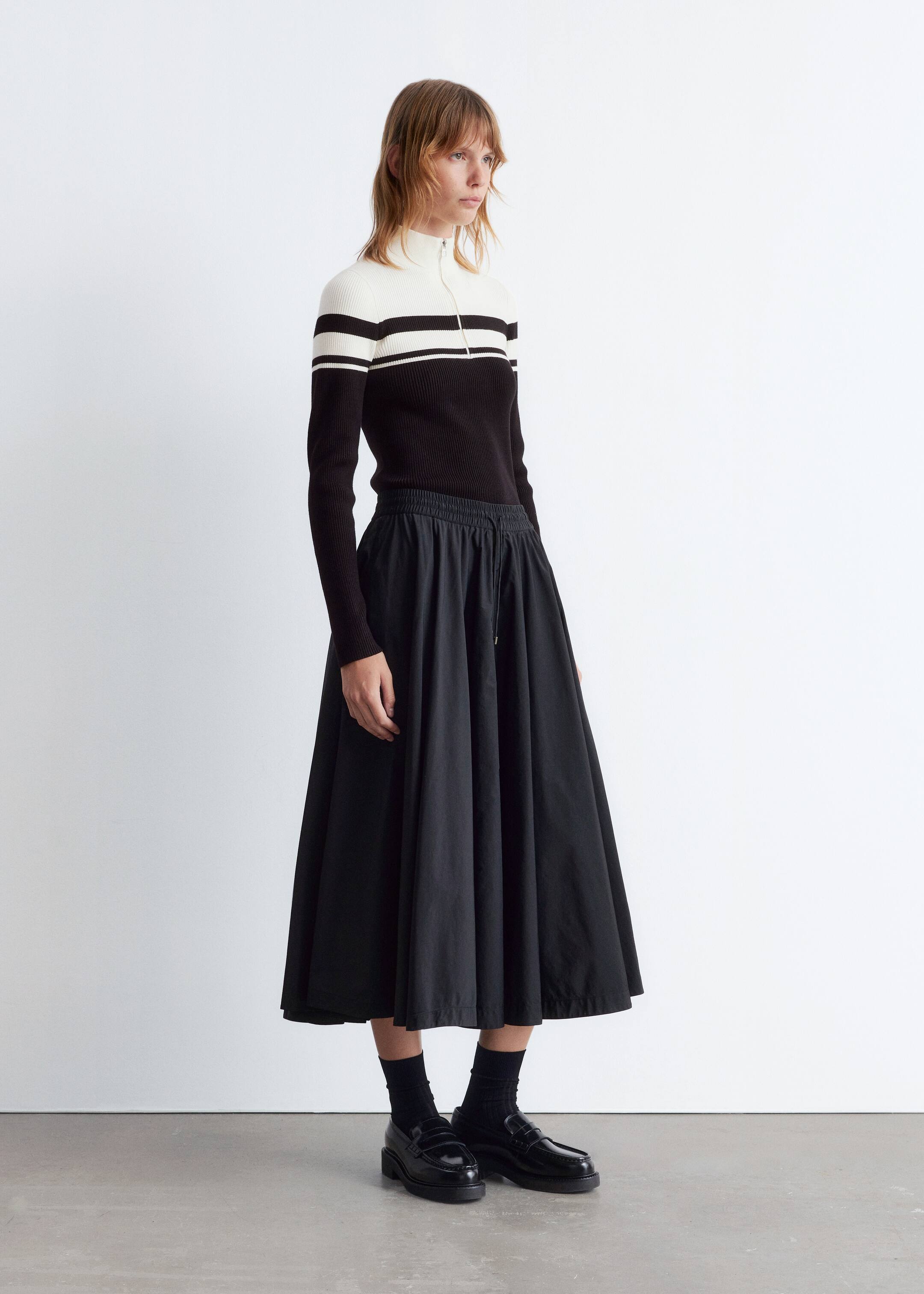 Vezi imaginea mai mare: Jumper cu guler înalt și fermoar sus - Black/White - FEMEI | H&M RO 4