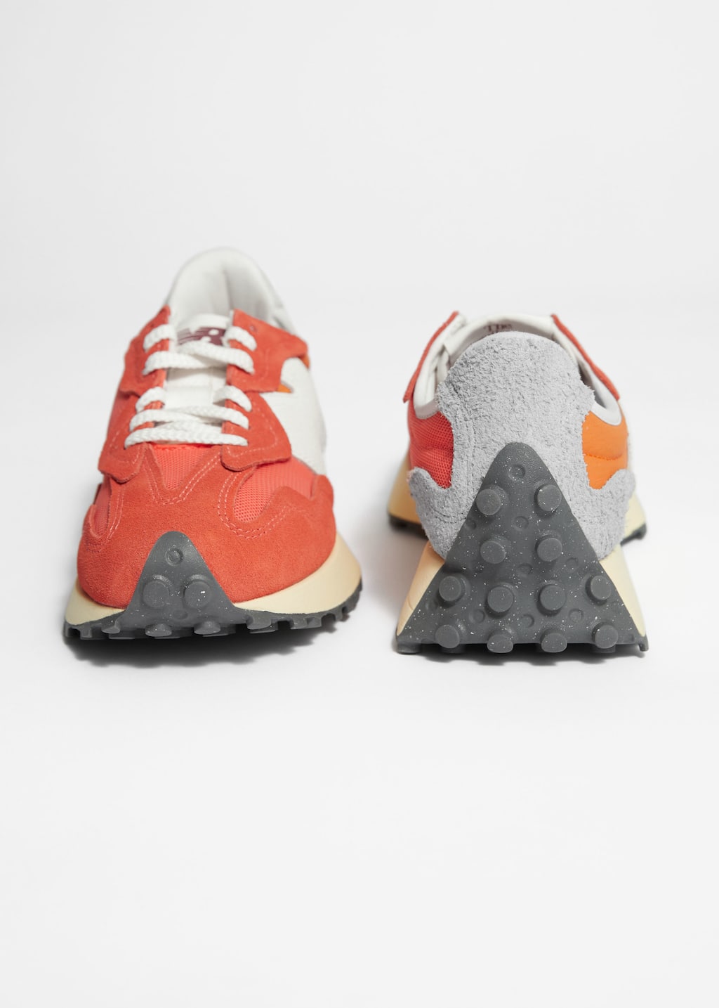 Sneakersy New Balance 327 – Pomarańczowy – Martwa natura