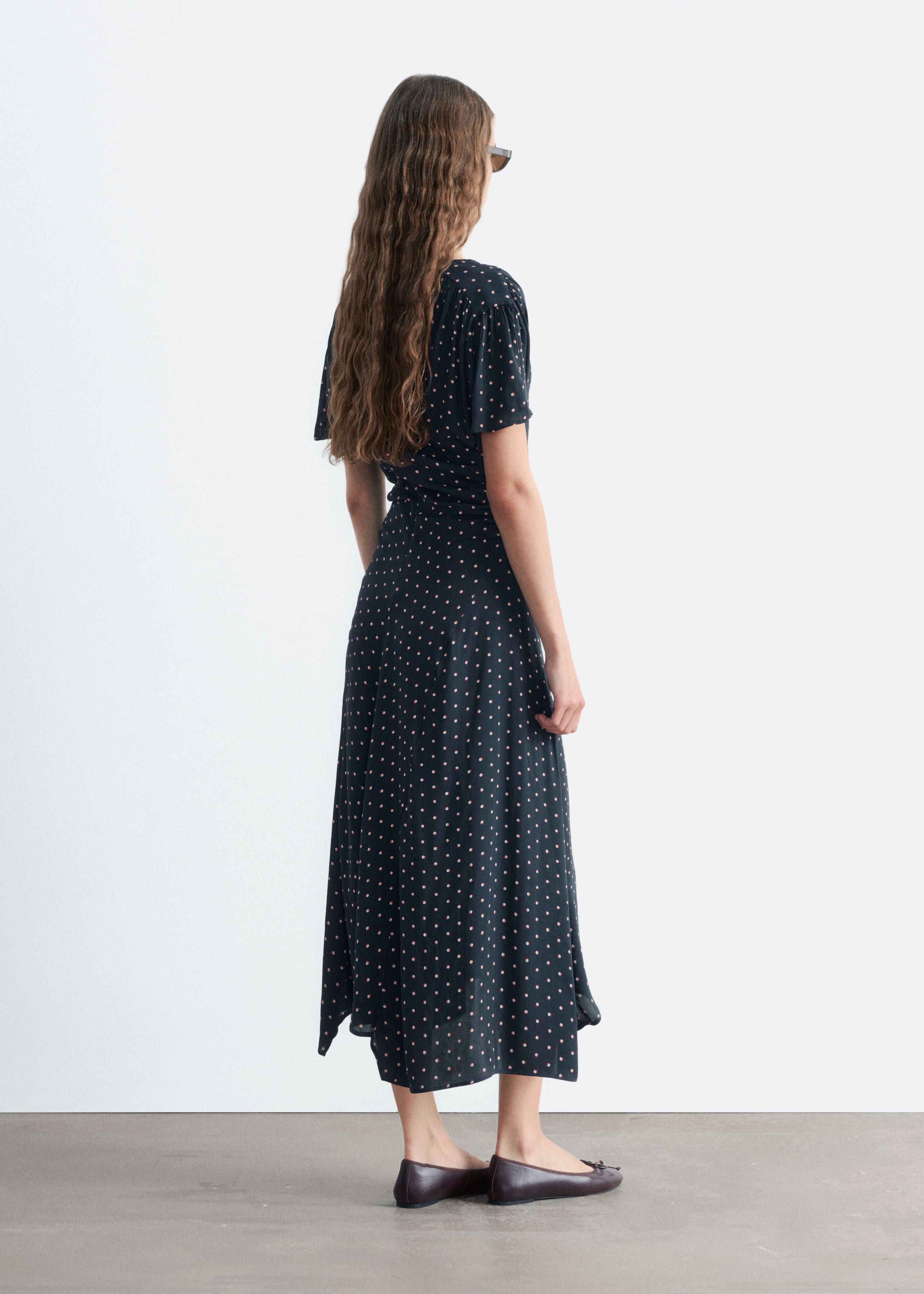 V-Neck Gathered Dress - Dark Blue/Dots - Lookbook