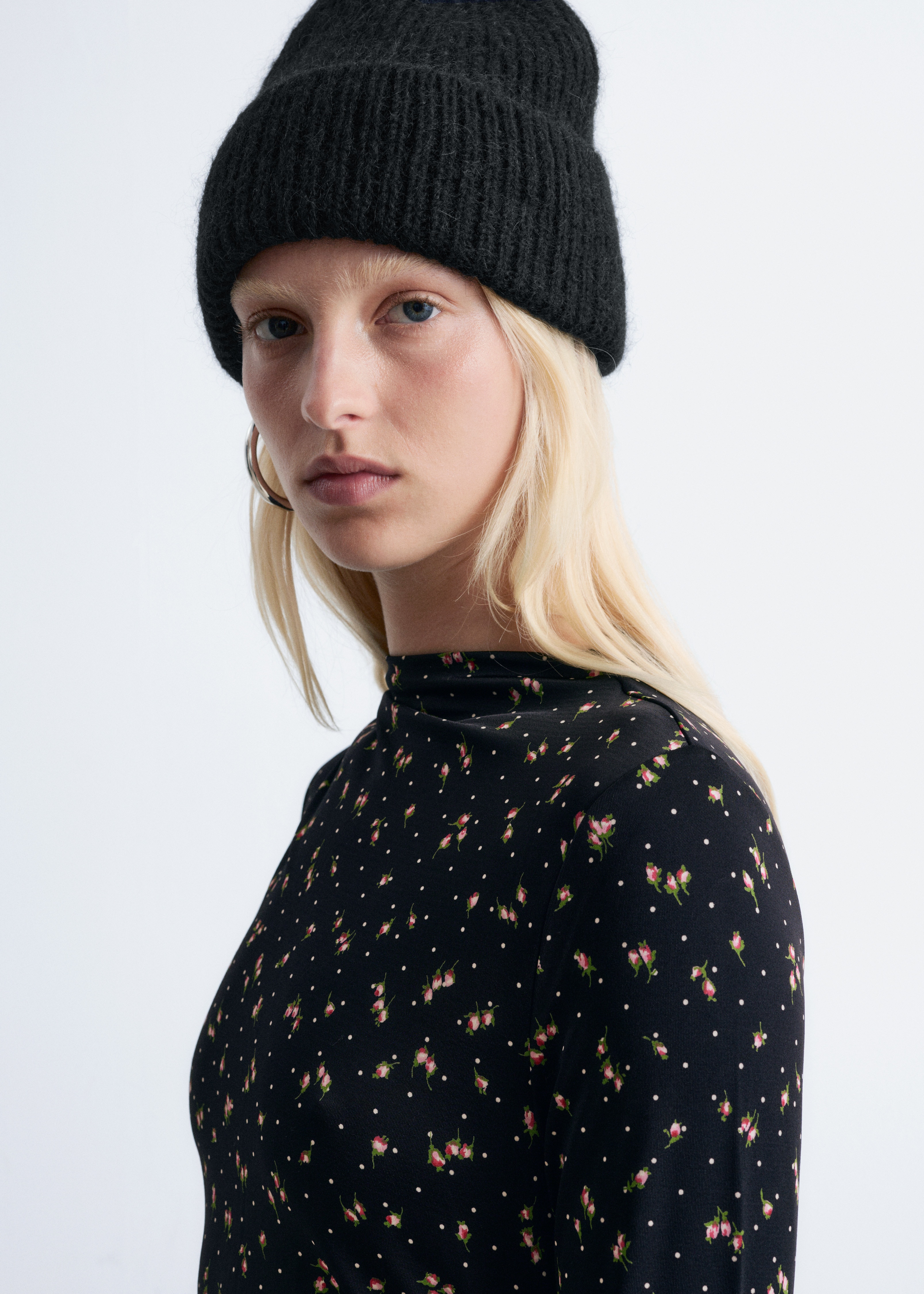 Czapka z mieszanki z wełną - Czarny/Czerwony/Przydymiony niebieski/Szary melanż/Mahoniowy/Czarny/Cytrynowy/Różowy