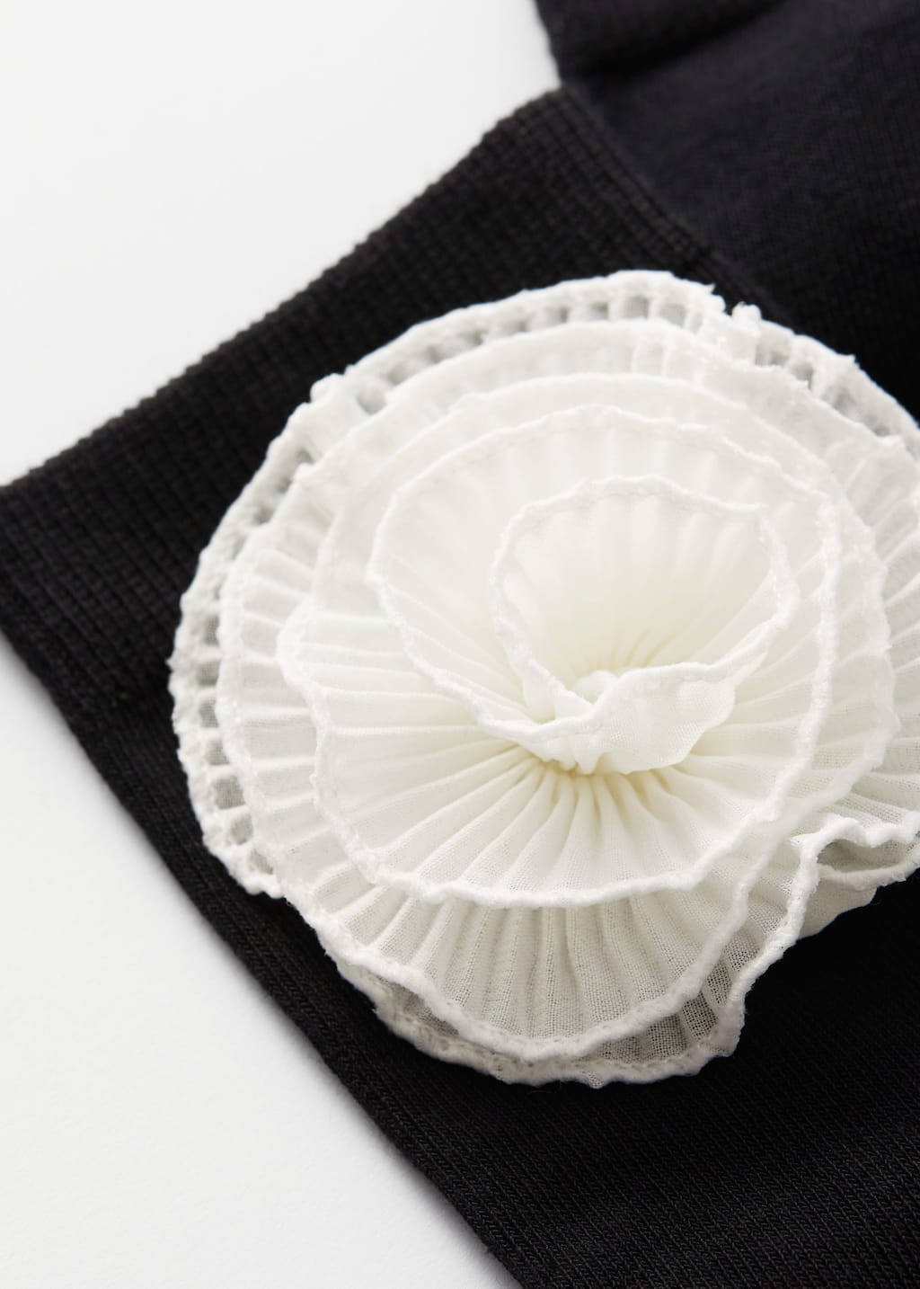 Image of Socken mit Blumenapplikation