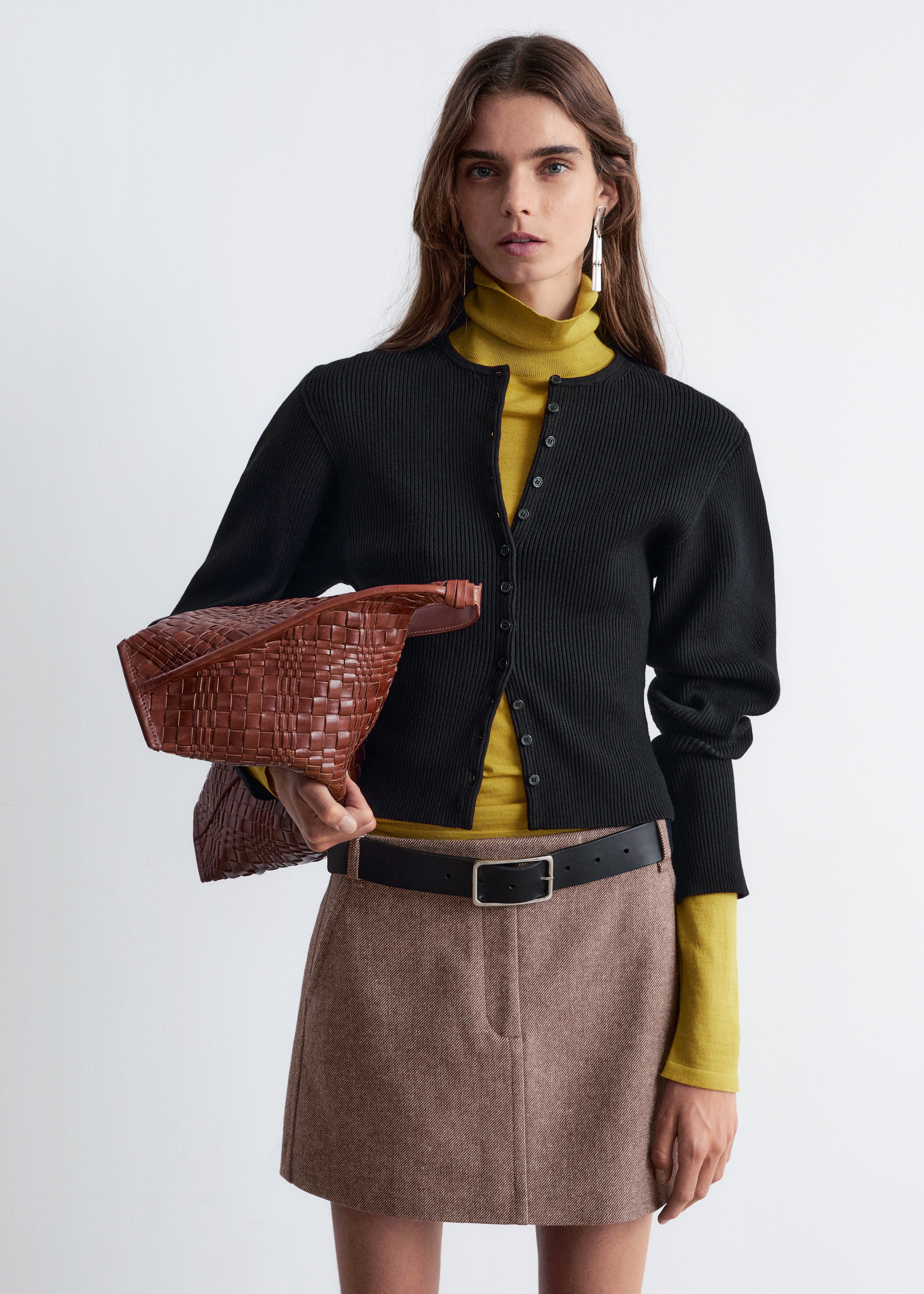 Fitted Rib-Knit Cardigan - Black