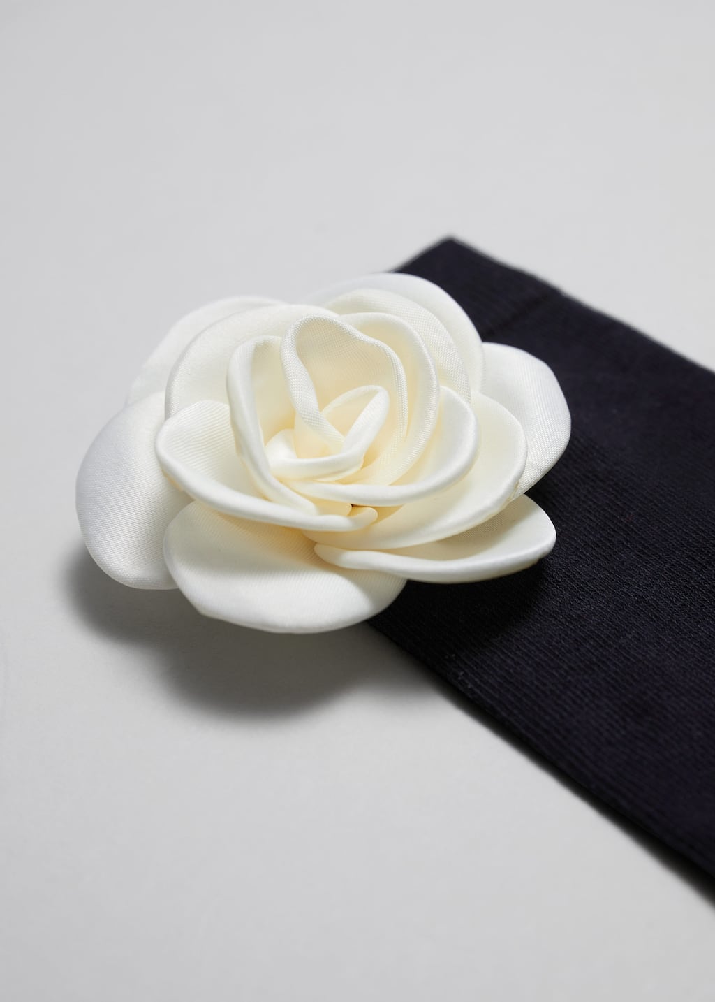 Rose Appliqué Socks - {{variantName}} - Descriptive Detail