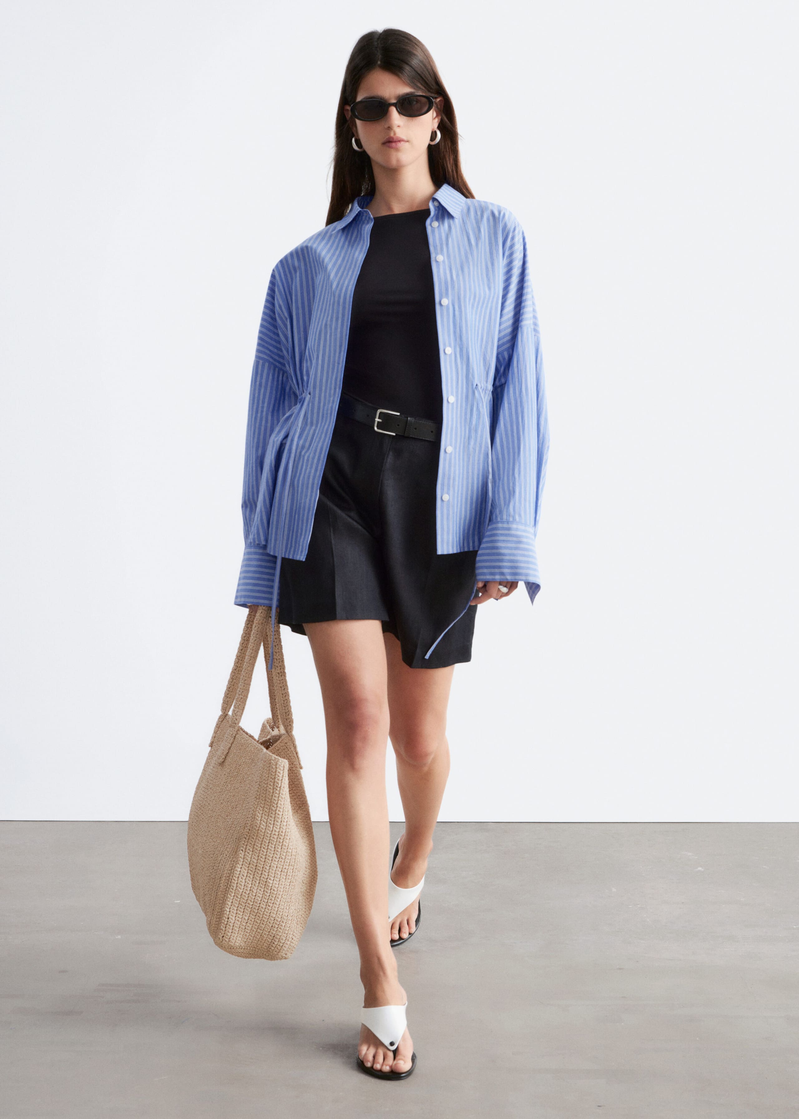 Pleated Linen Shorts - Dark Brown - Lookbook