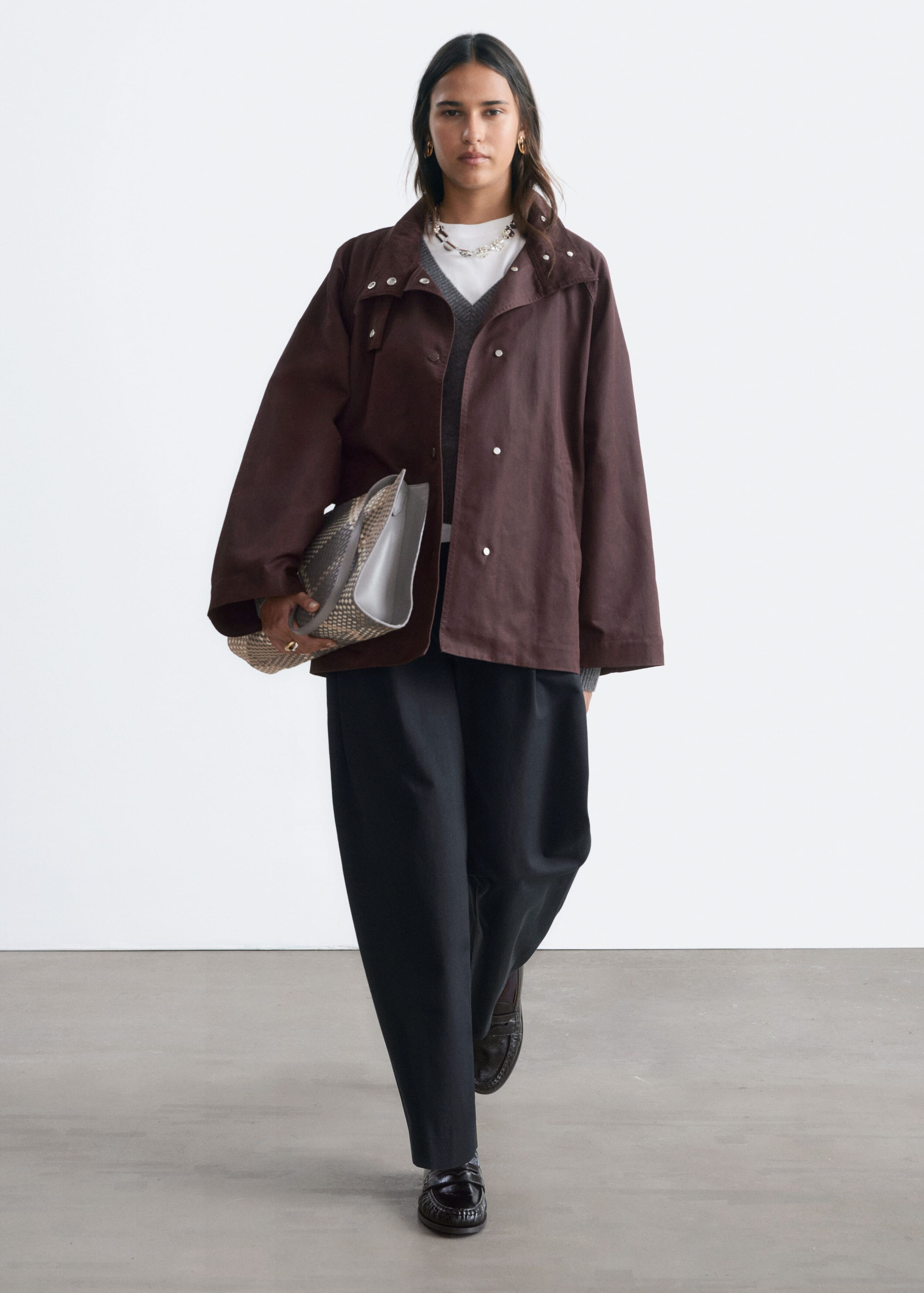 Jacke mit Cordkragen - Dunkelbraun - Lookbook