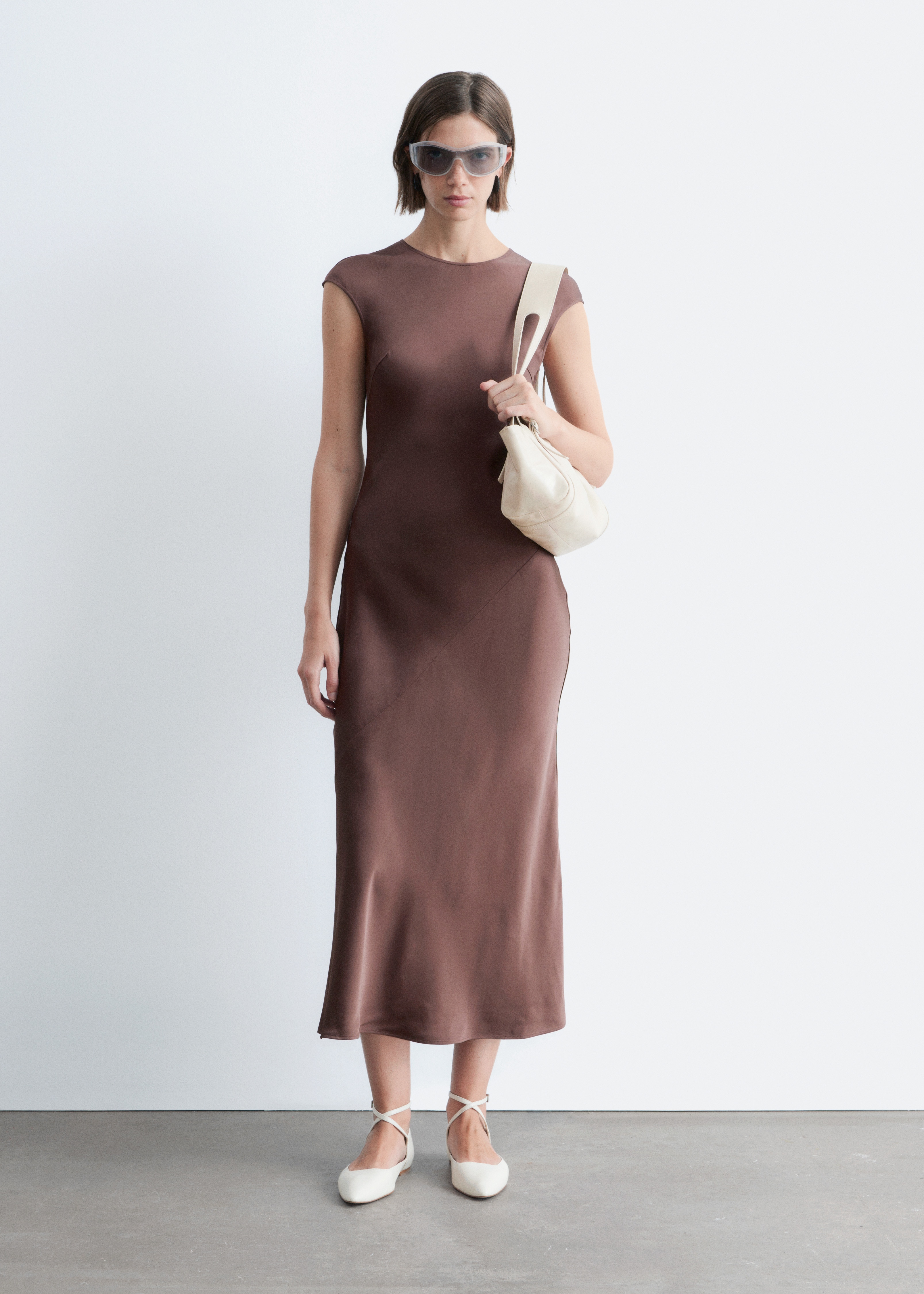 Maxi abito aderente in raso - Marrone/Blu navy