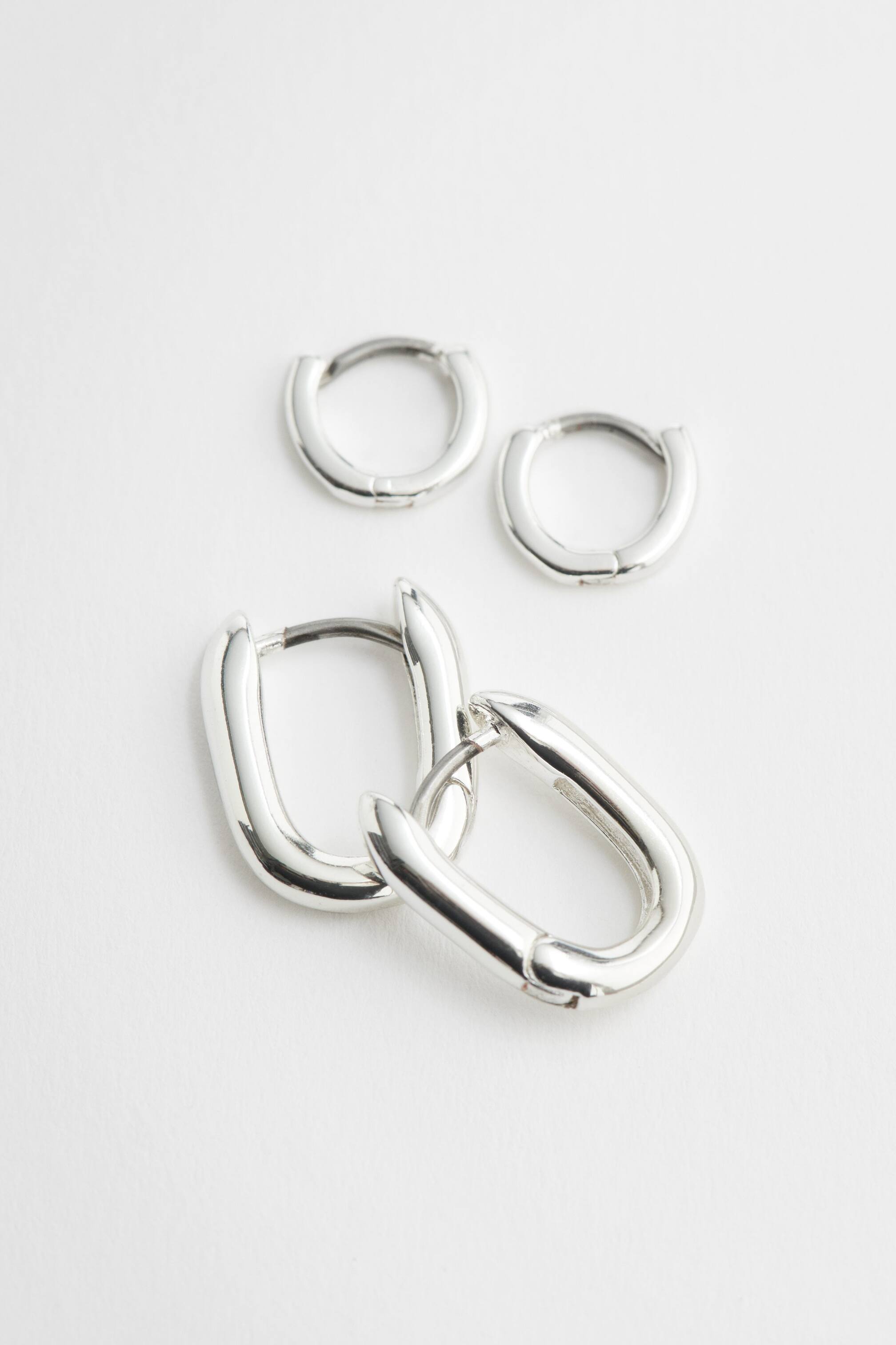 הצגת תמונה גדולה יותר: סט עגילי חישוק - כסוף - Ladies | H&M IL 1