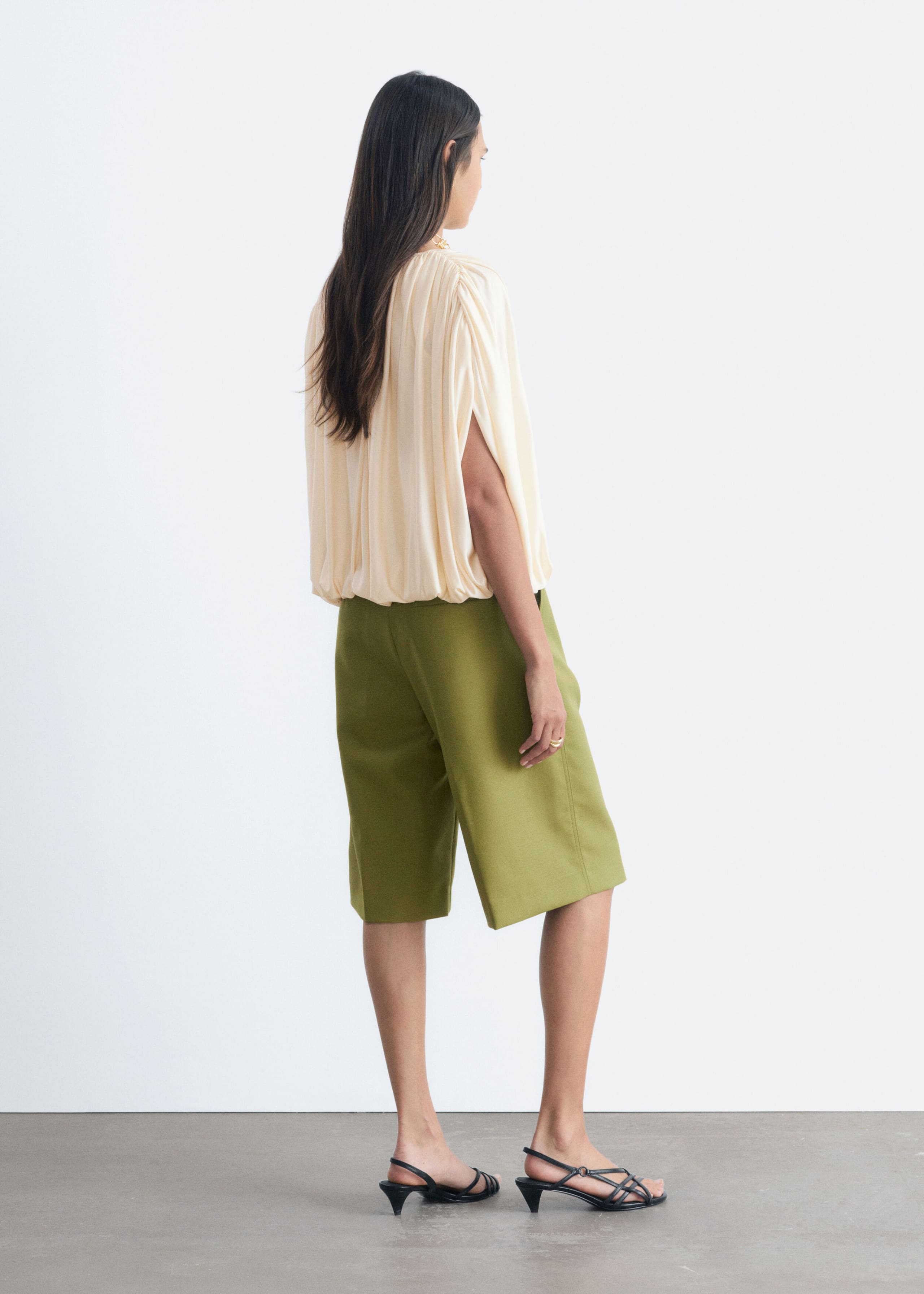 Pleated Bermuda Shorts - Green - Lookbook
