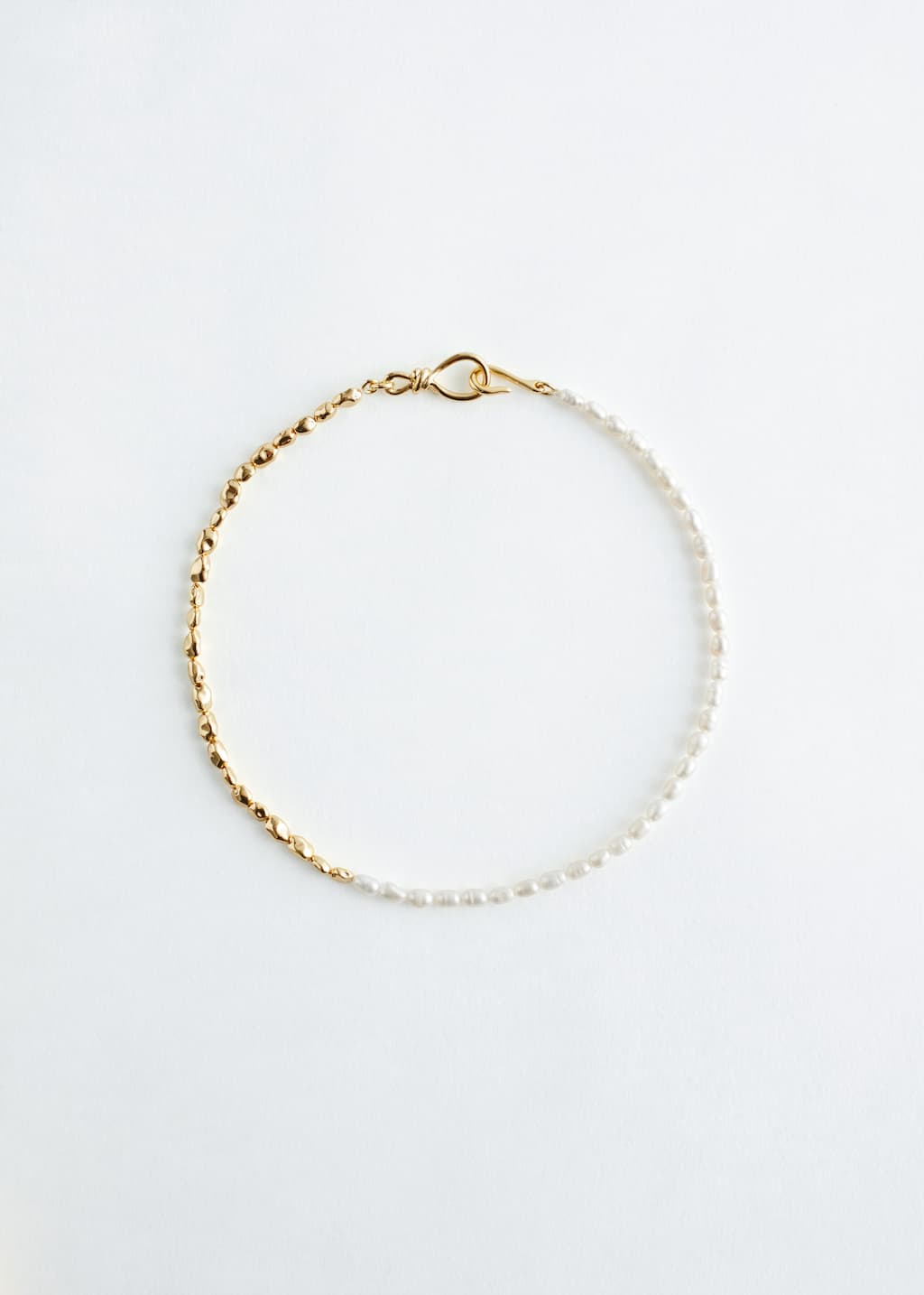 Image of Collar corto de cuentas irregulares