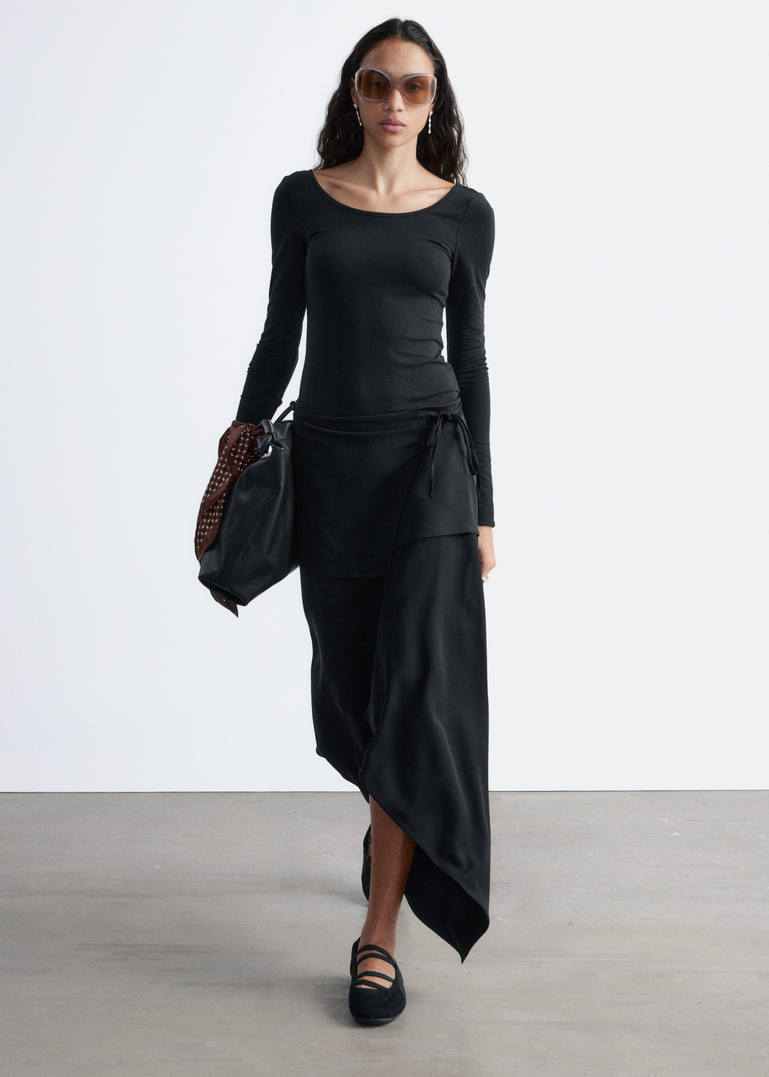 Long-Sleeve Scoop-Neck Top - Black - Long sleeve tops | & Other