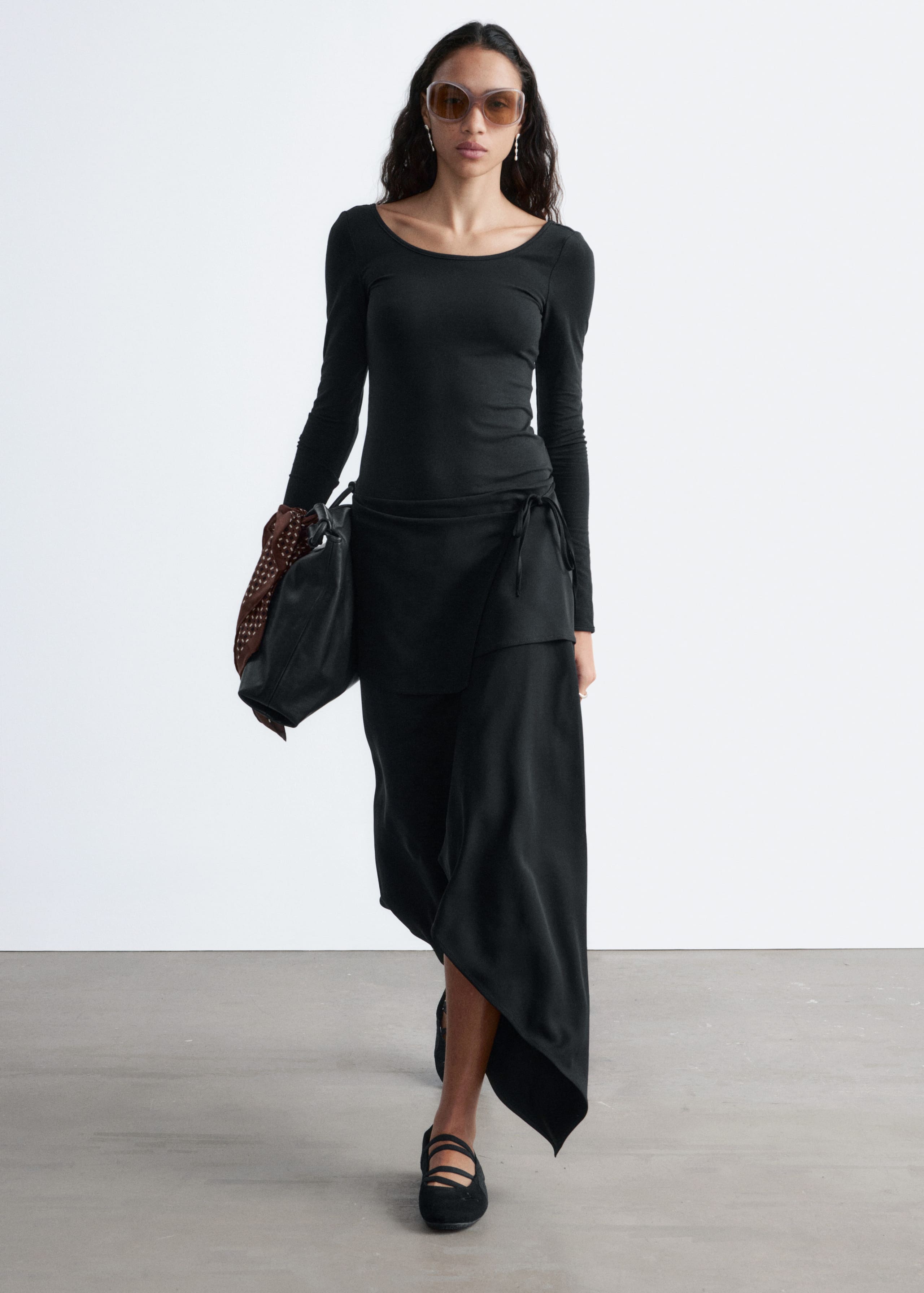 Image of Top z długim rękawem i okrągłym dekoltem