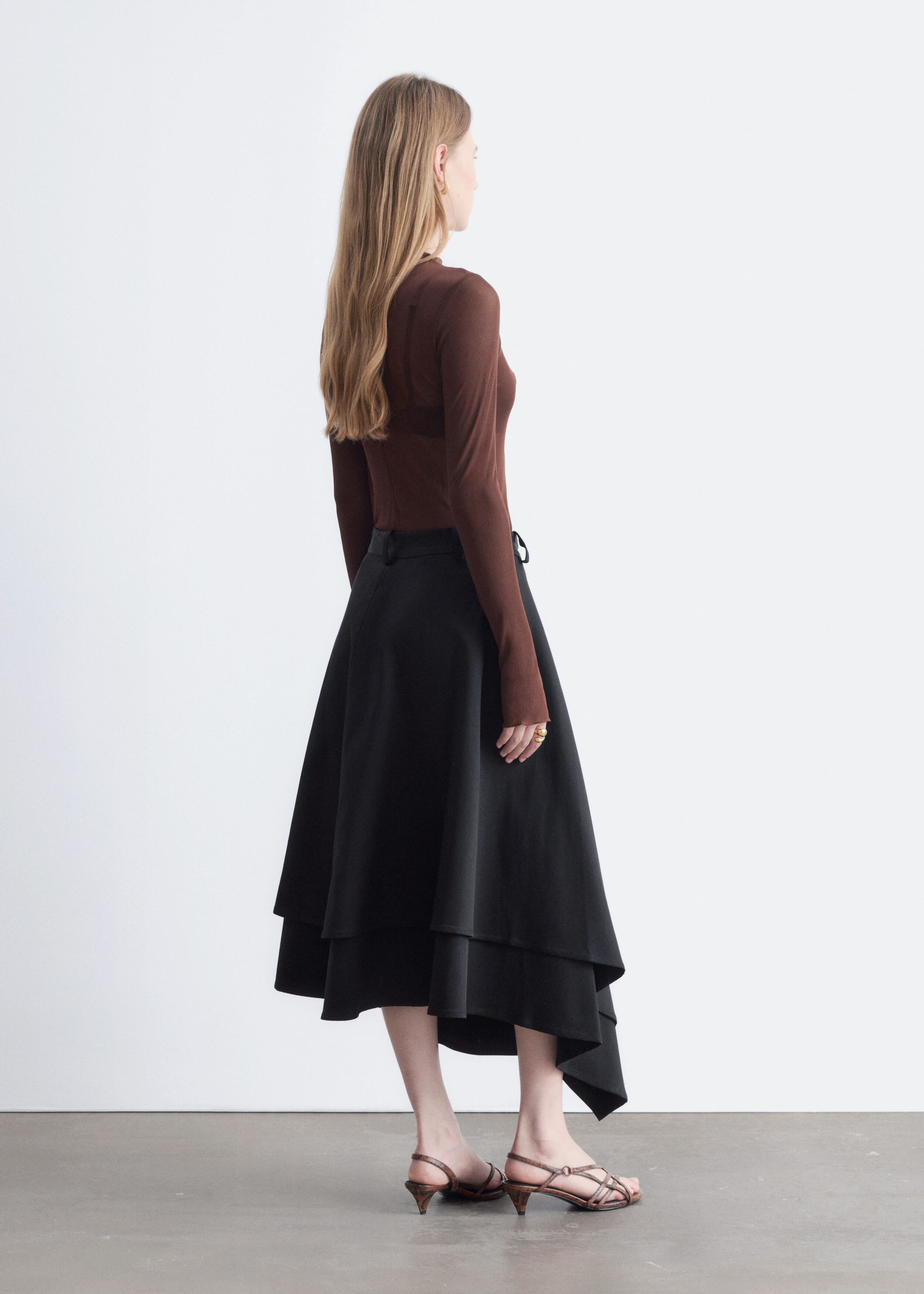 Ribbed Silk Top - Dark Brown - Lookbook
