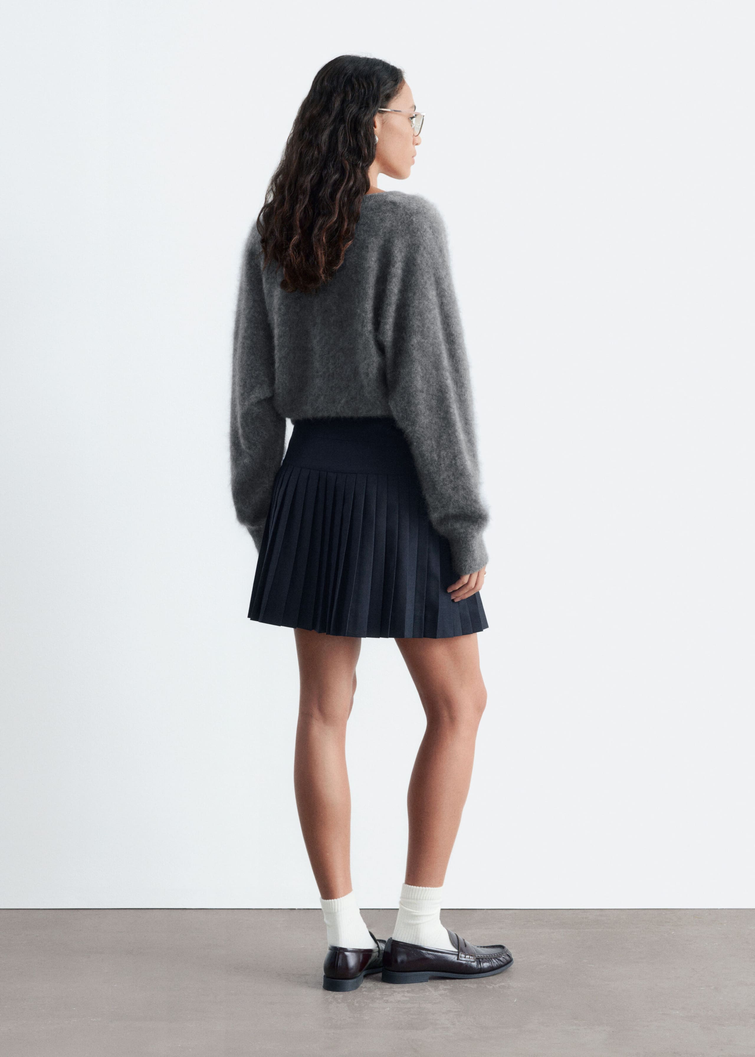 Plissee-Minirock - Dunkelblau - Lookbook