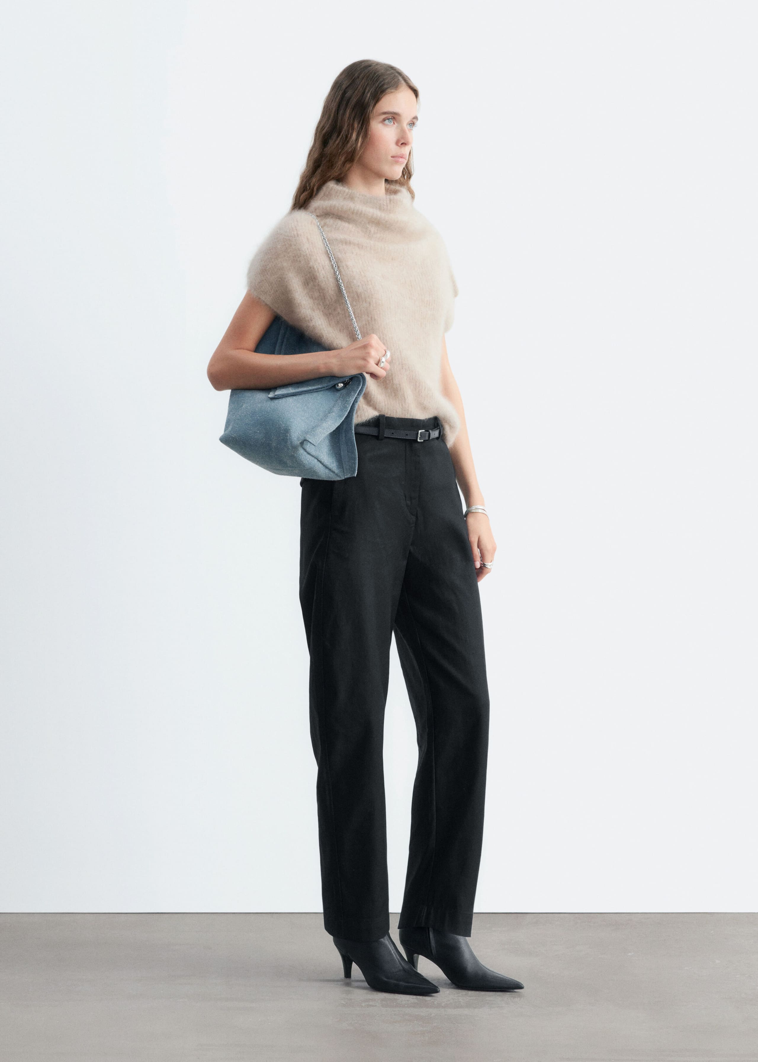 Cotton Twill Barrel Leg Trousers - Black - Lookbook