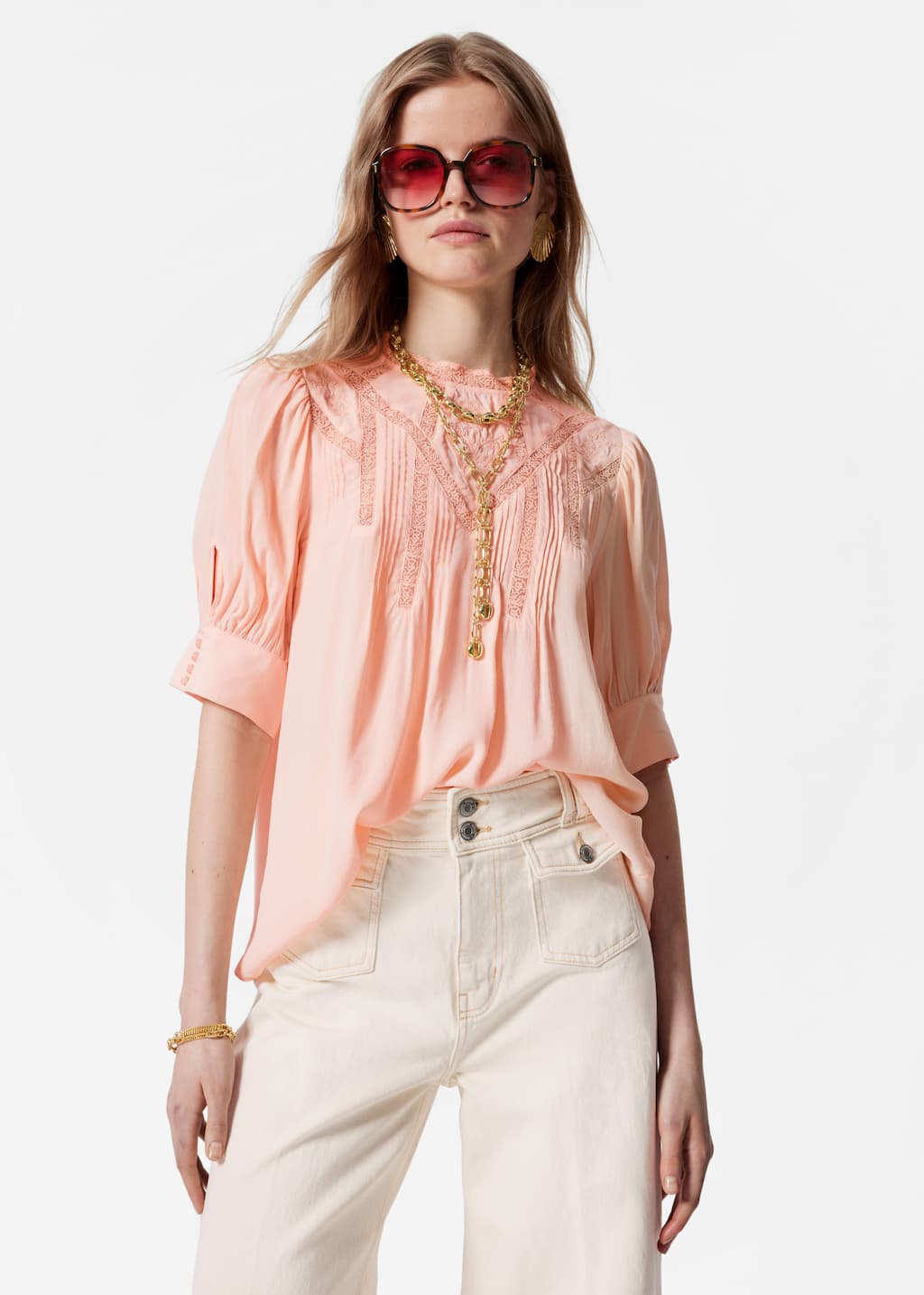 Image of Blusa de encaje bordada