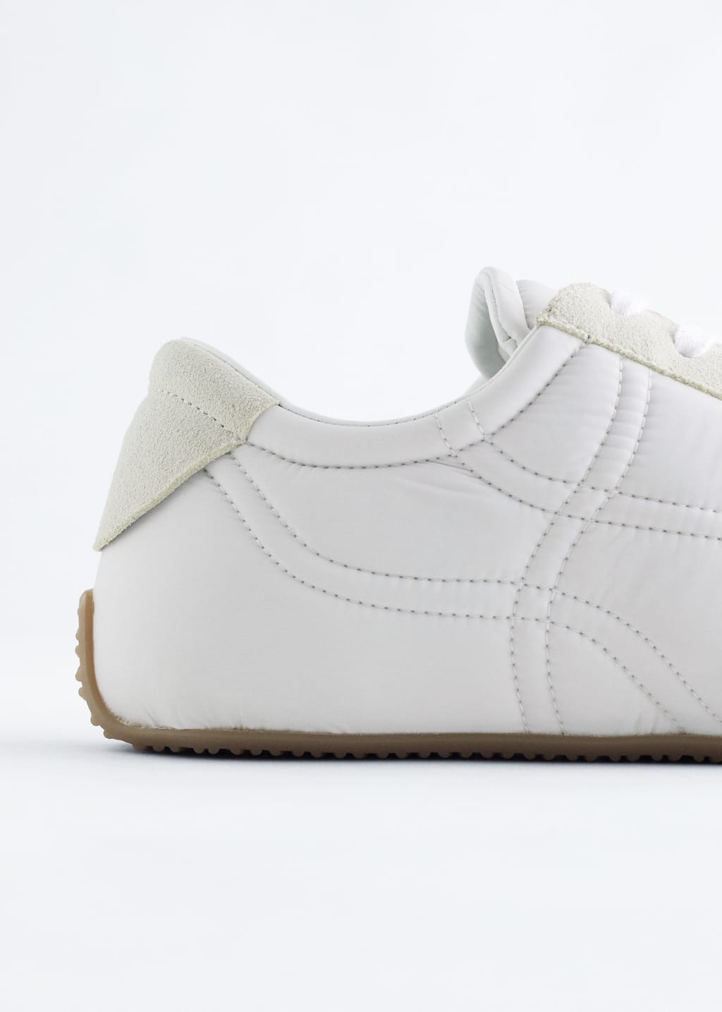 Image of Sneaker aus Veloursleder