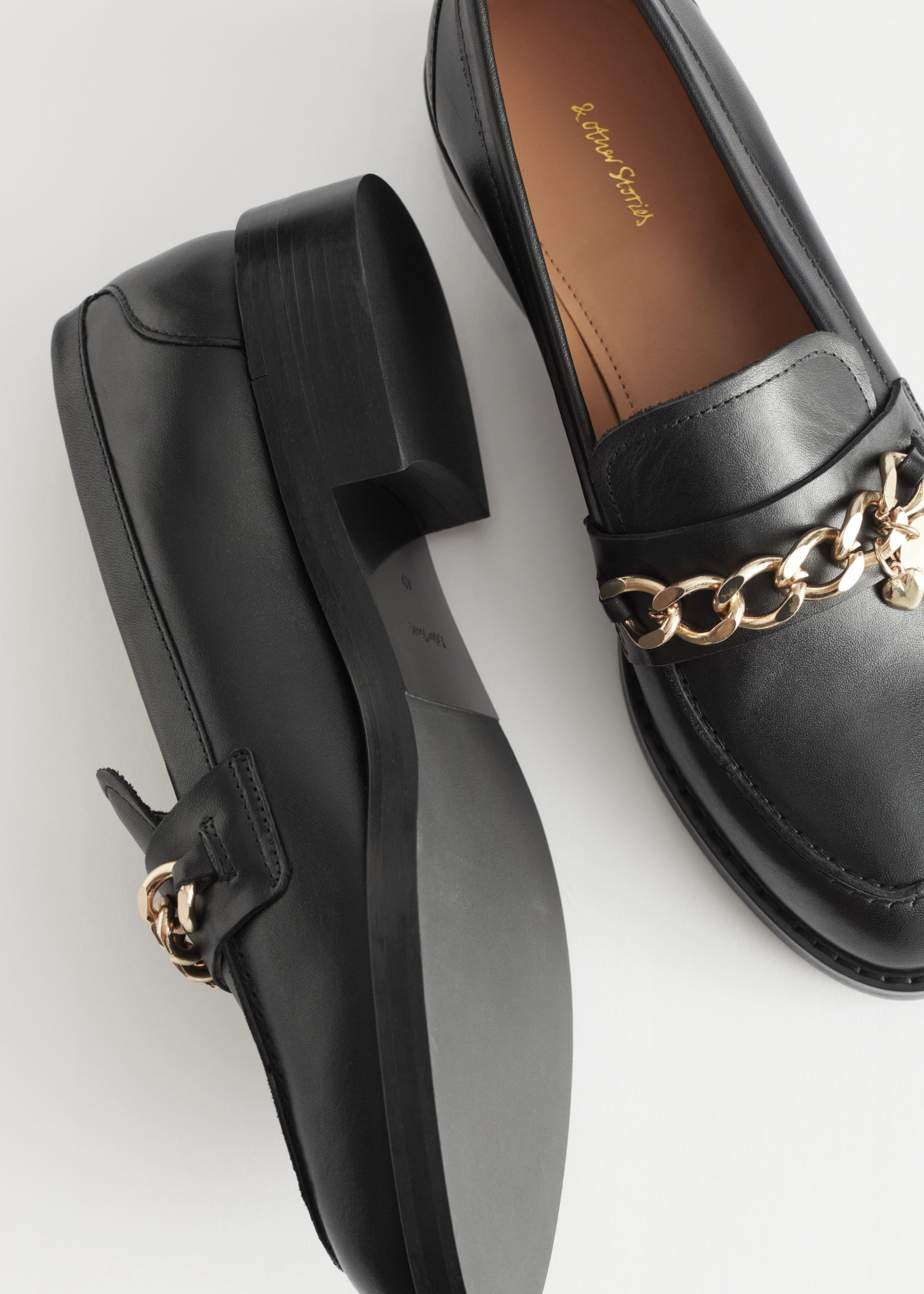 Chain Embellished Leather Loafers - {{variantName}} - Descriptive Detail