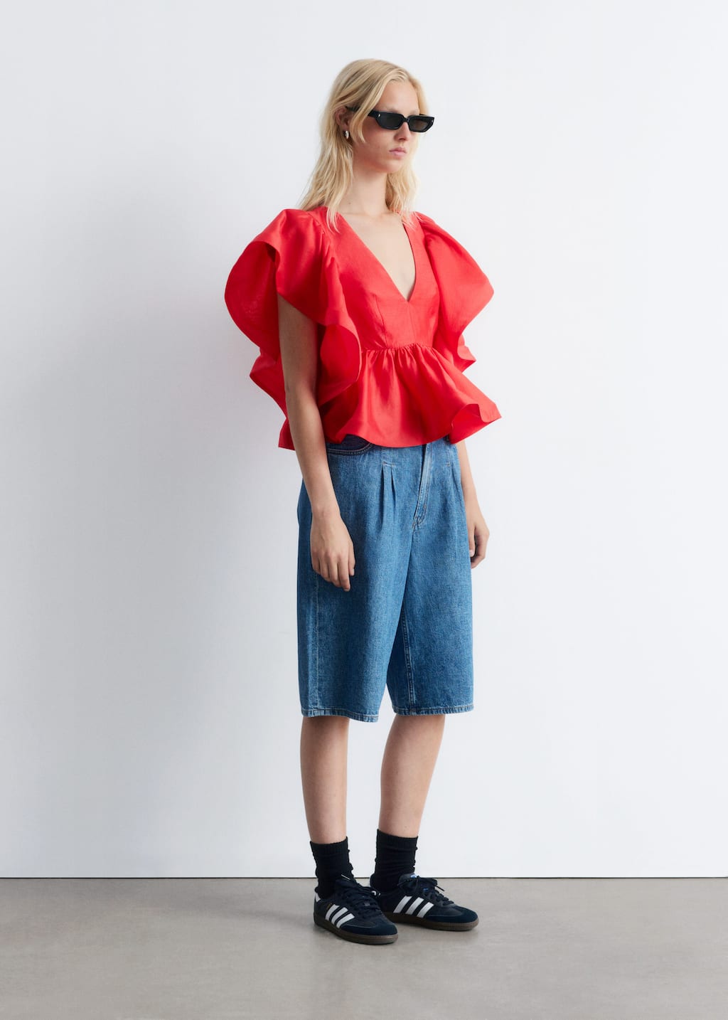 Image of Bluse mit Rüschen und V-Ausschnitt