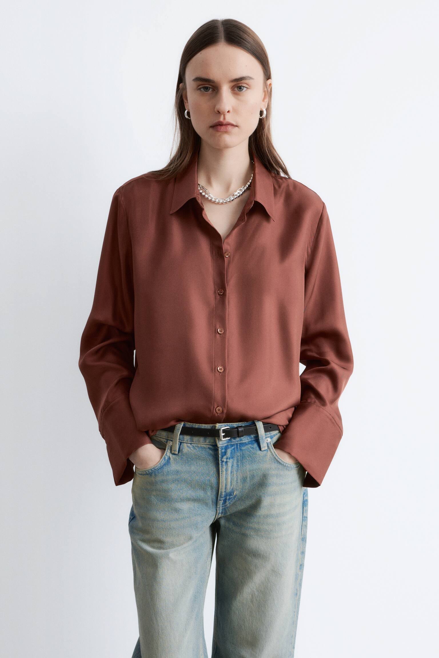 Luźna jedwabna koszula - Brązowy/Brązowy/białe groszki/Ciemnoniebieski - 2